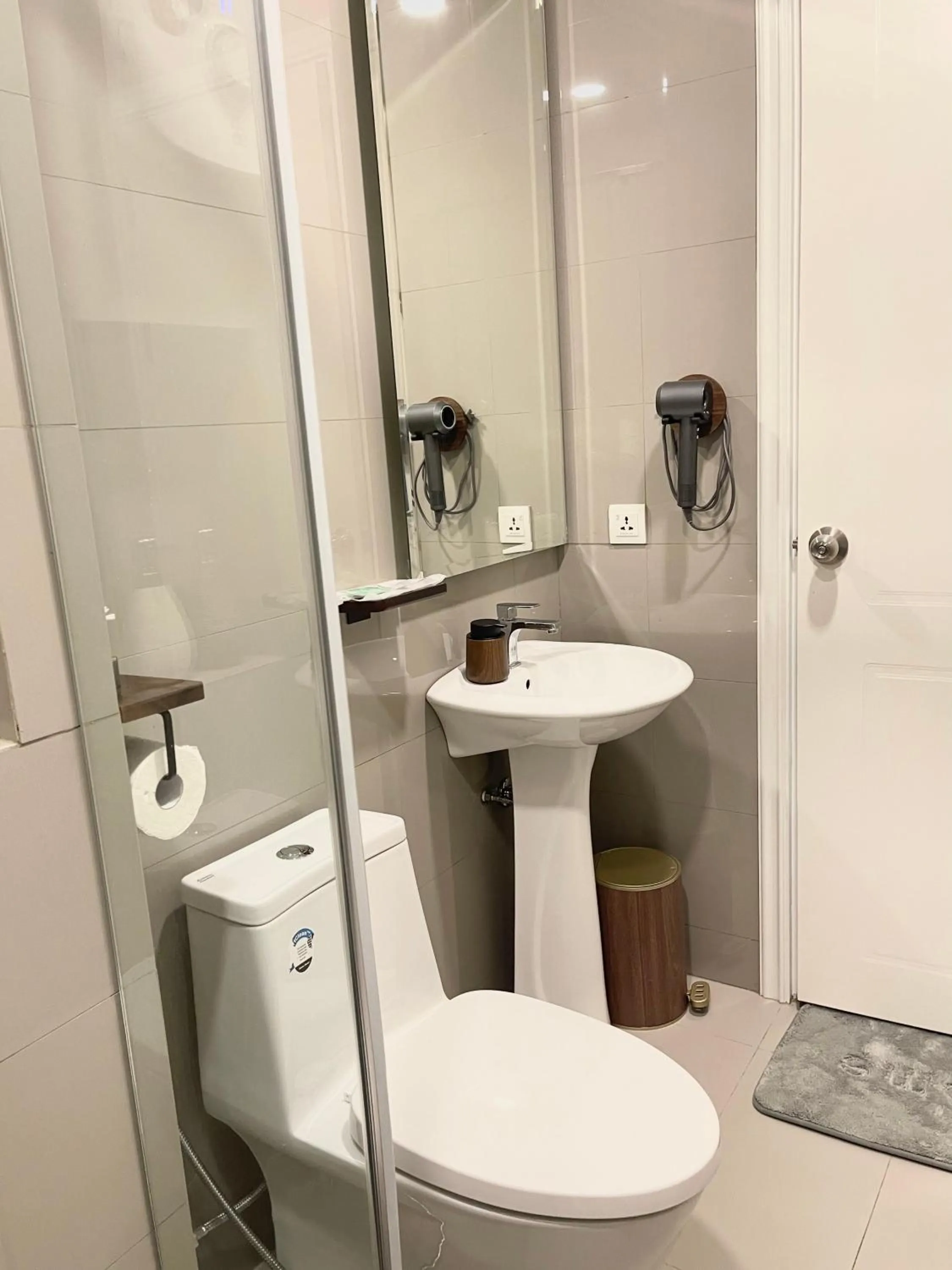 22 Homestay-near AEON Mall 3 & Techo International Aiport