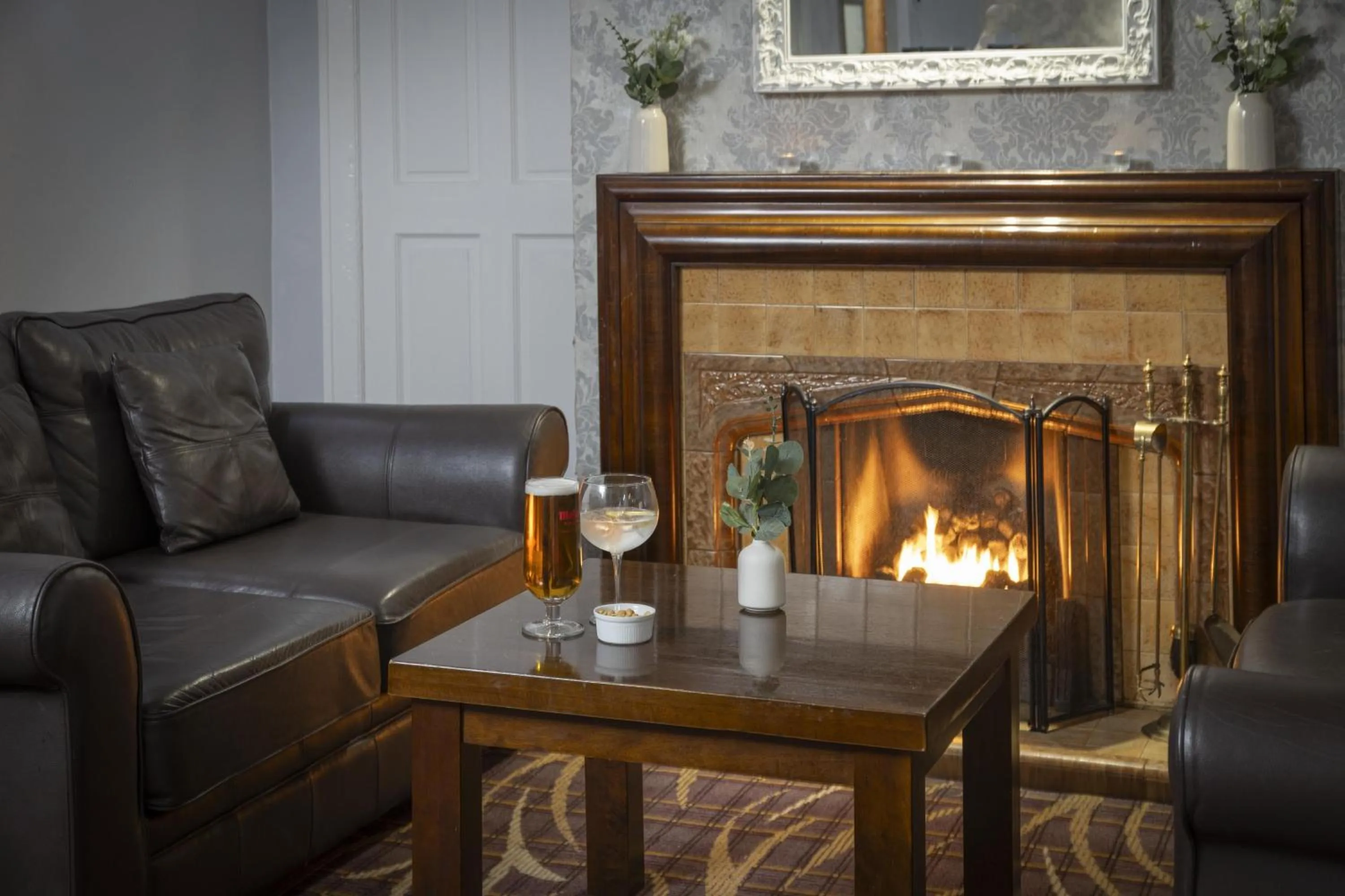 Lounge or bar in Best Western Bolholt Country Park Hotel