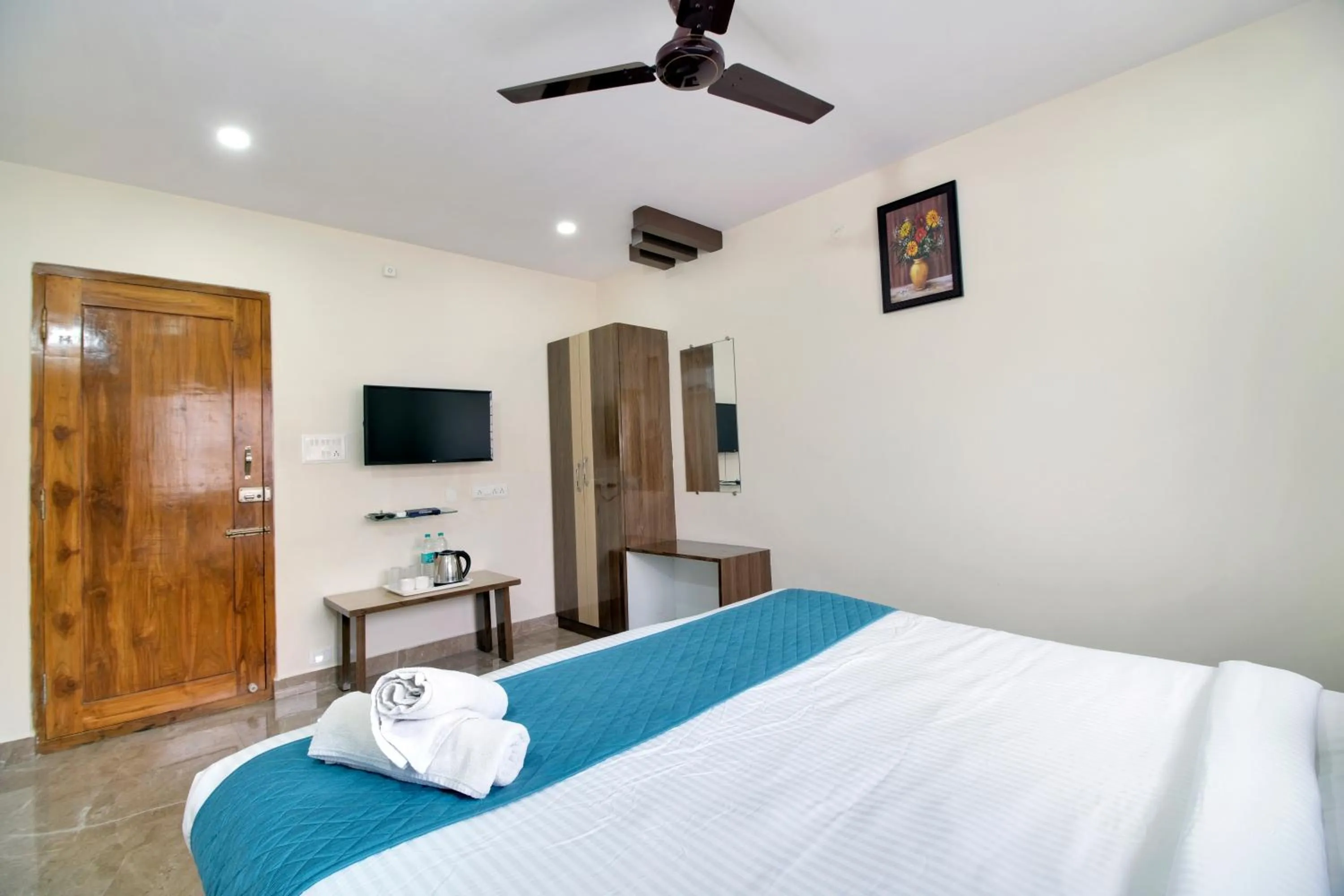 Bed in beestay Hotels MVP Colony