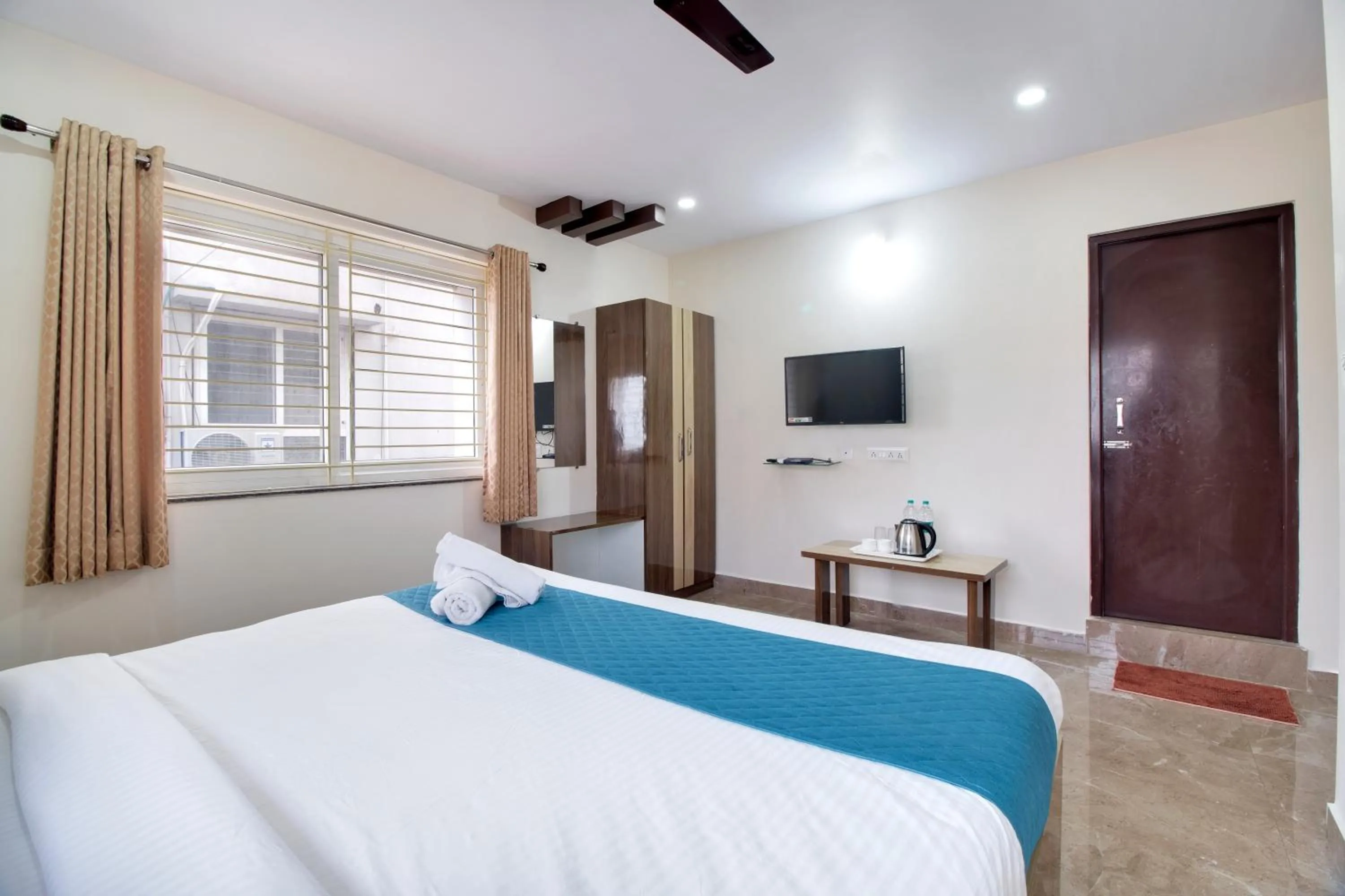 Bed in beestay Hotels MVP Colony