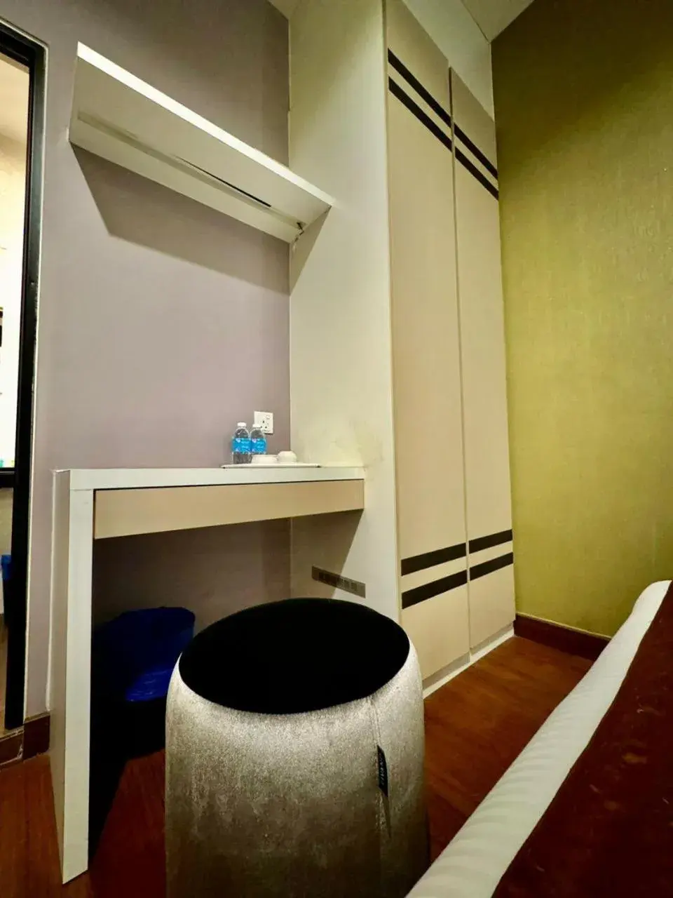 Bed in Chariton Hotel Nusa Bestari Bed in Chariton Hotel Nusa Bestari