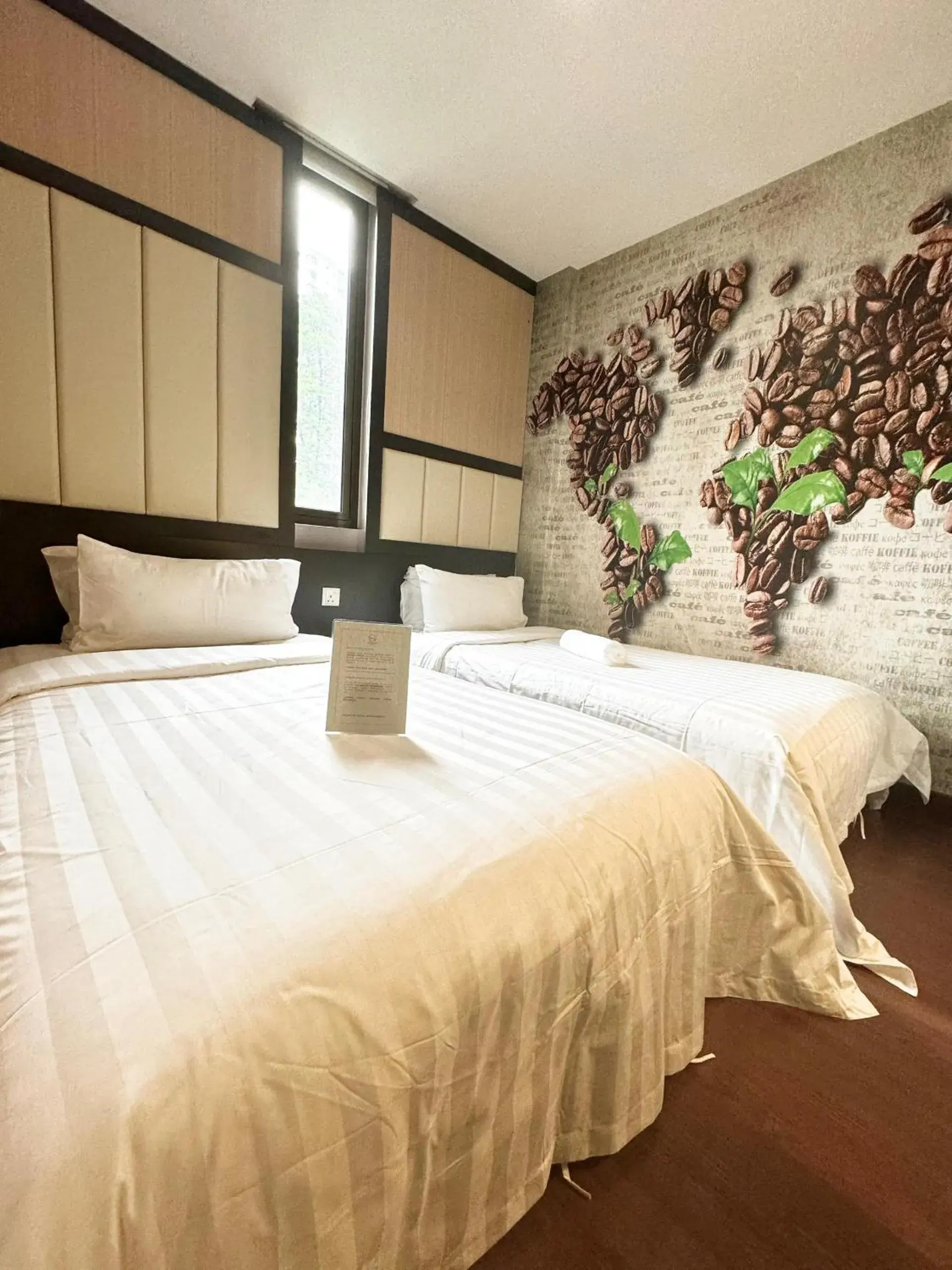 Bed in Chariton Hotel Nusa Bestari Bed in Chariton Hotel Nusa Bestari