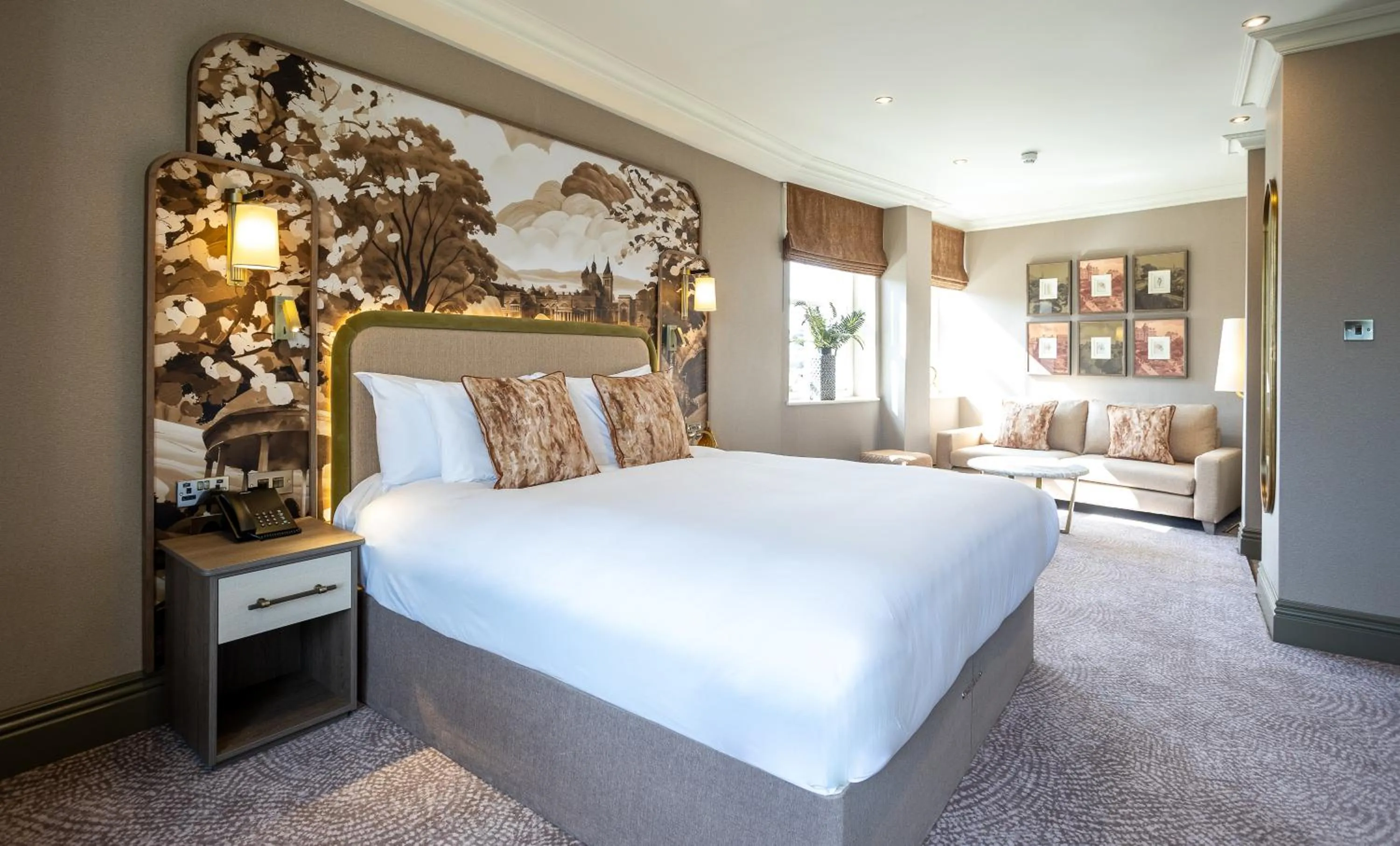 Bedroom, Bed in Cedar Court Hotel Harrogate