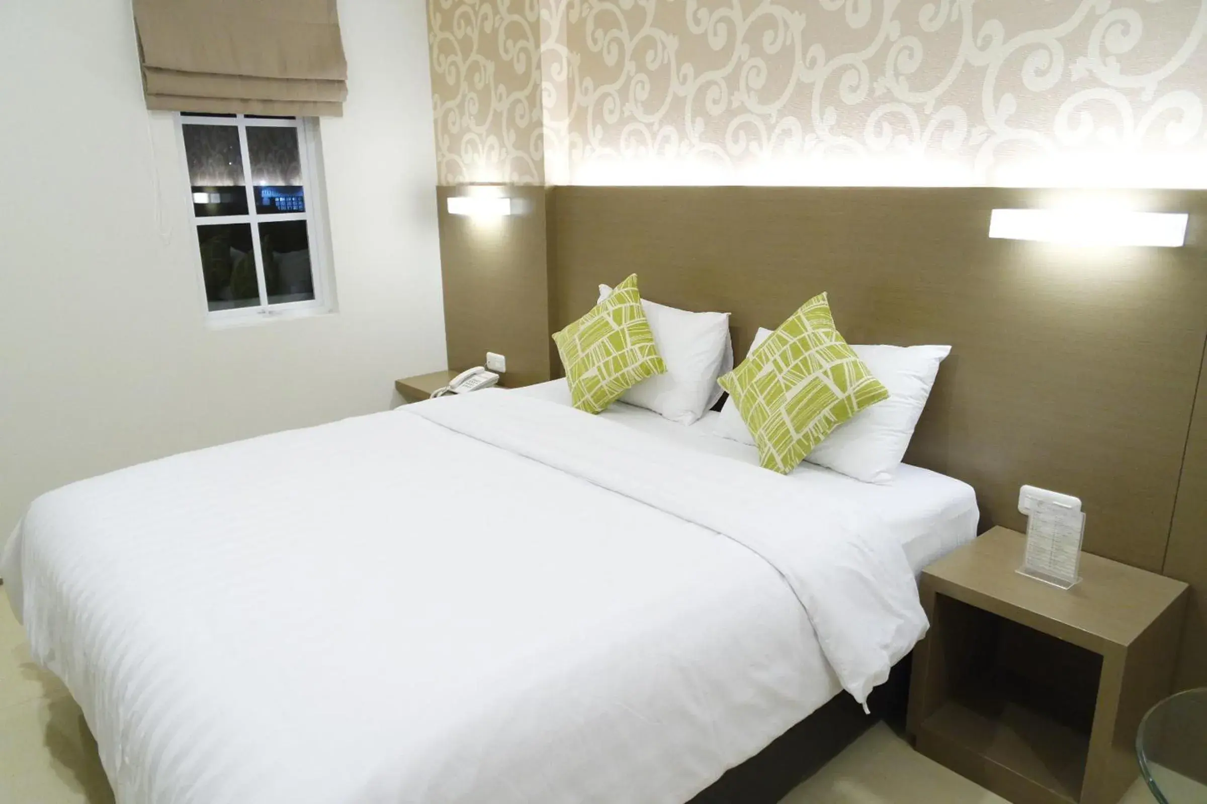 Bedroom, Bed in Yokotel Hotel Bedroom, Bed in Yokotel Hotel