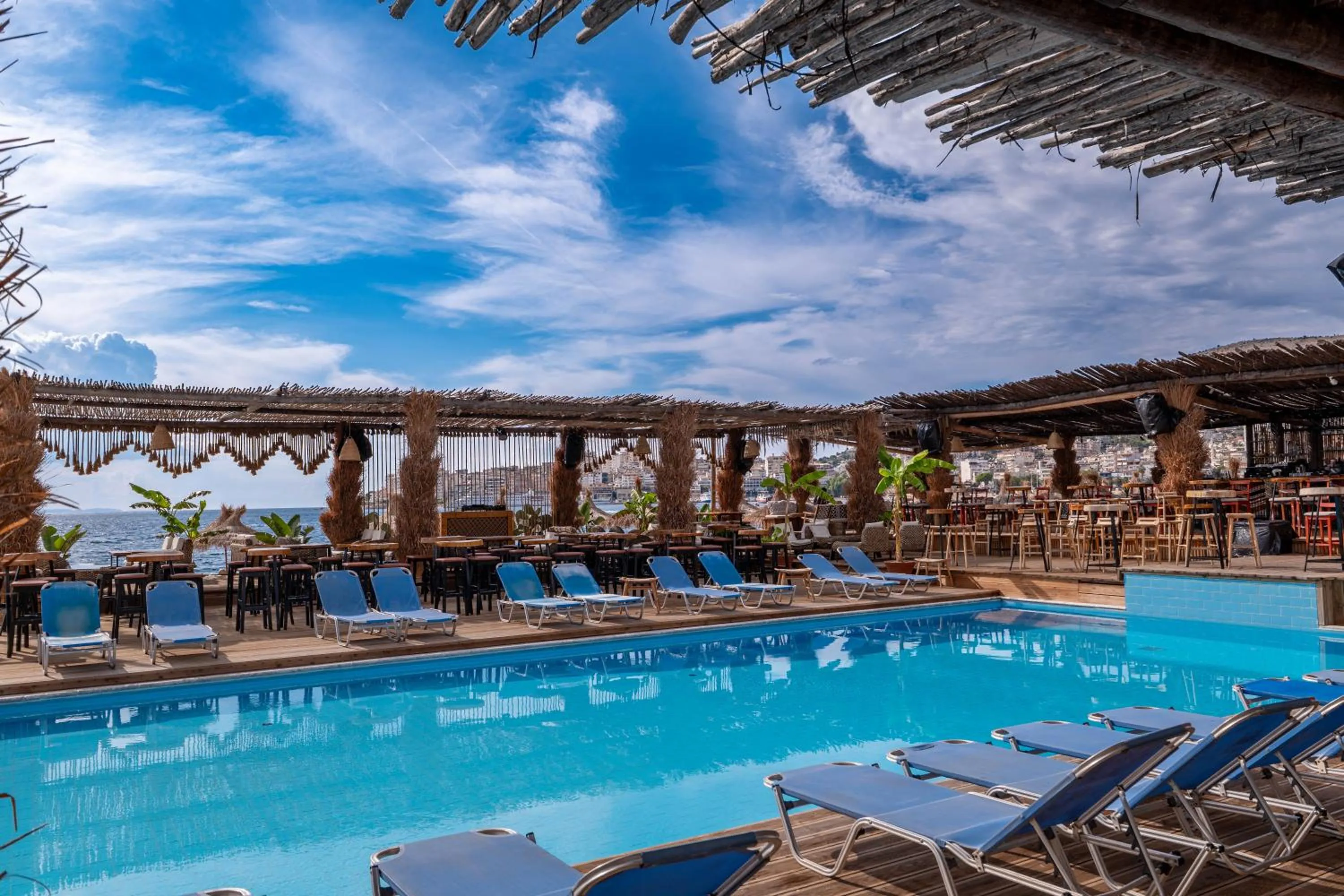 Swimming pool in Grand Hotel Saranda