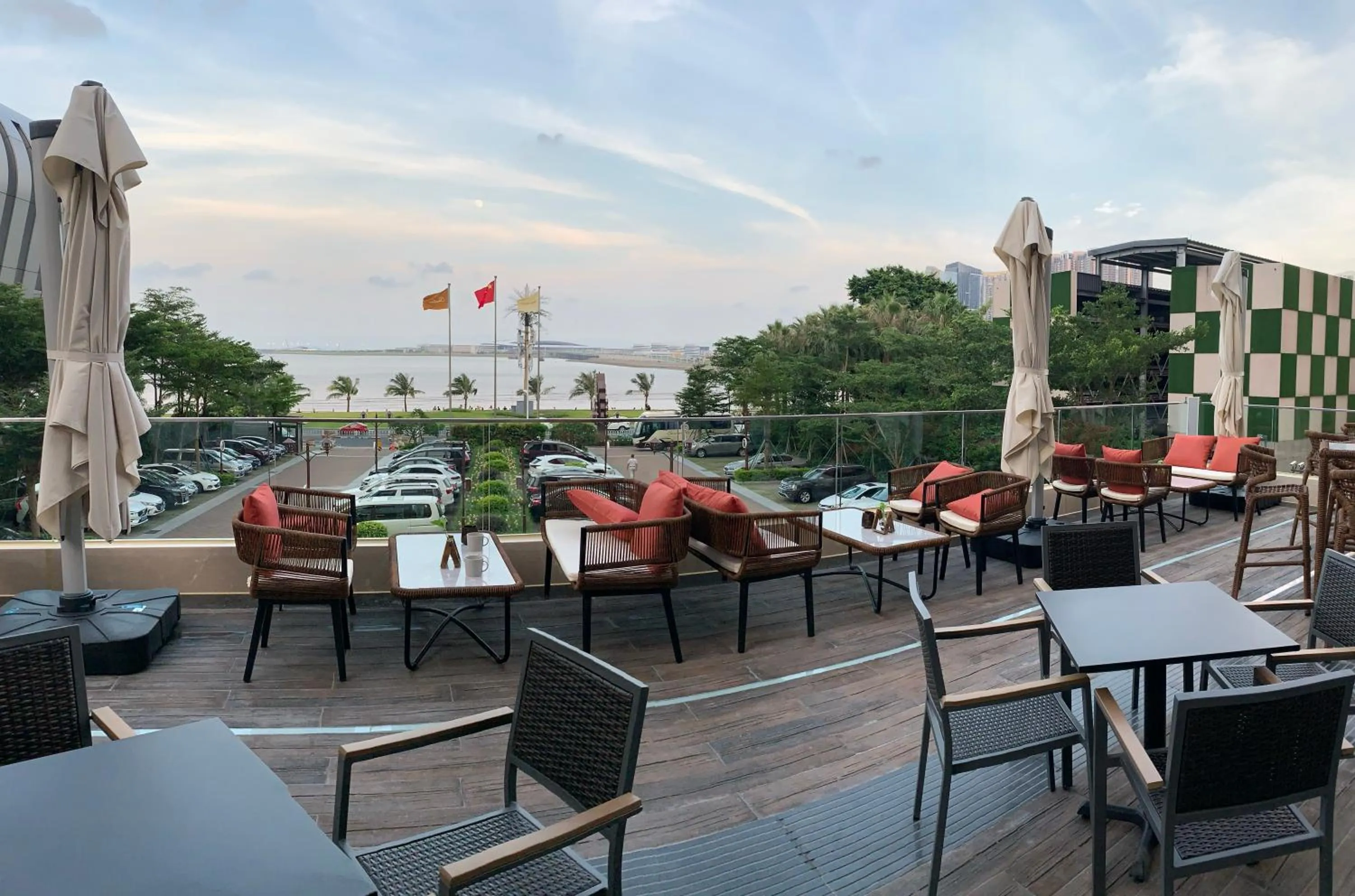 Restaurant/places to eat in Similan Hotel Zhuhai-Gongbei Port