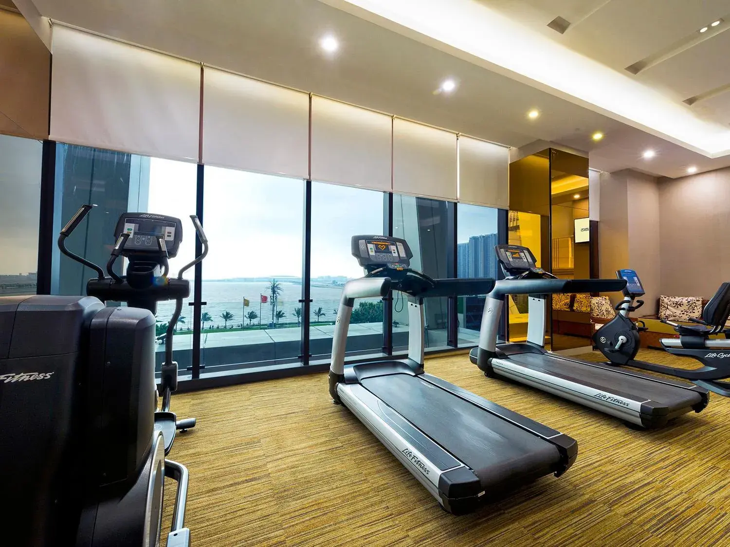 Fitness centre/facilities in Similan Hotel Zhuhai-Gongbei Port Fitness centre/facilities in Similan Hotel Zhuhai-Gongbei Port