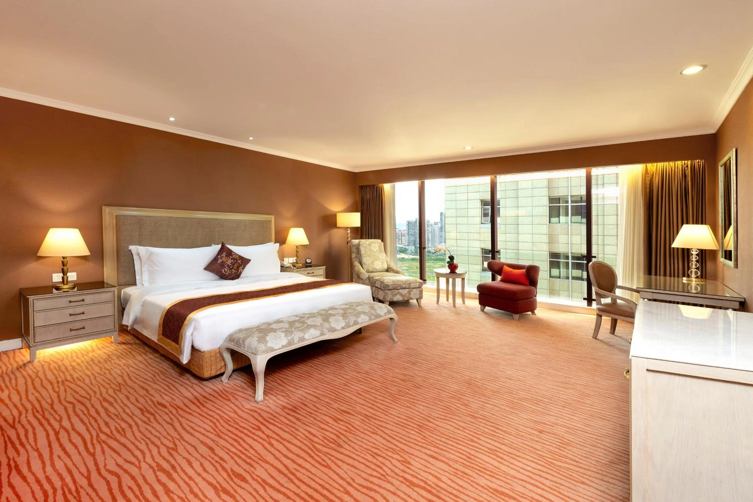 Bed in Similan Hotel Zhuhai-Gongbei Port