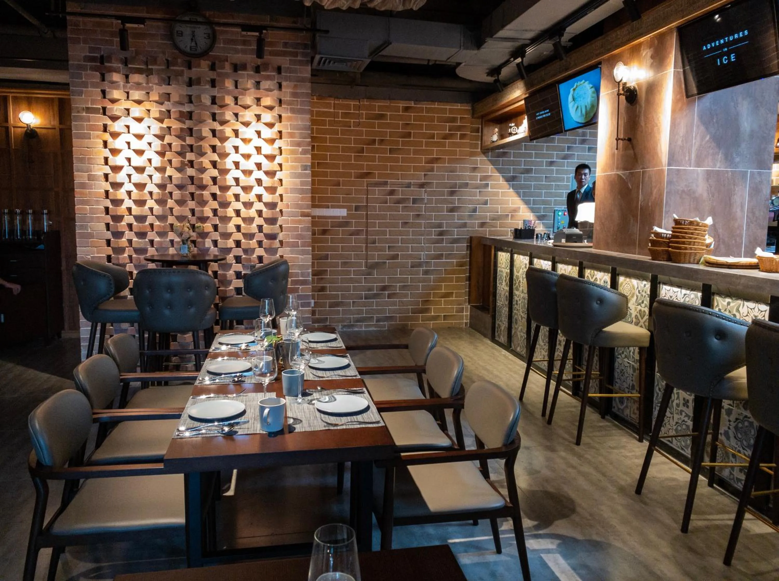 Restaurant/places to eat in Similan Hotel Zhuhai-Gongbei Port