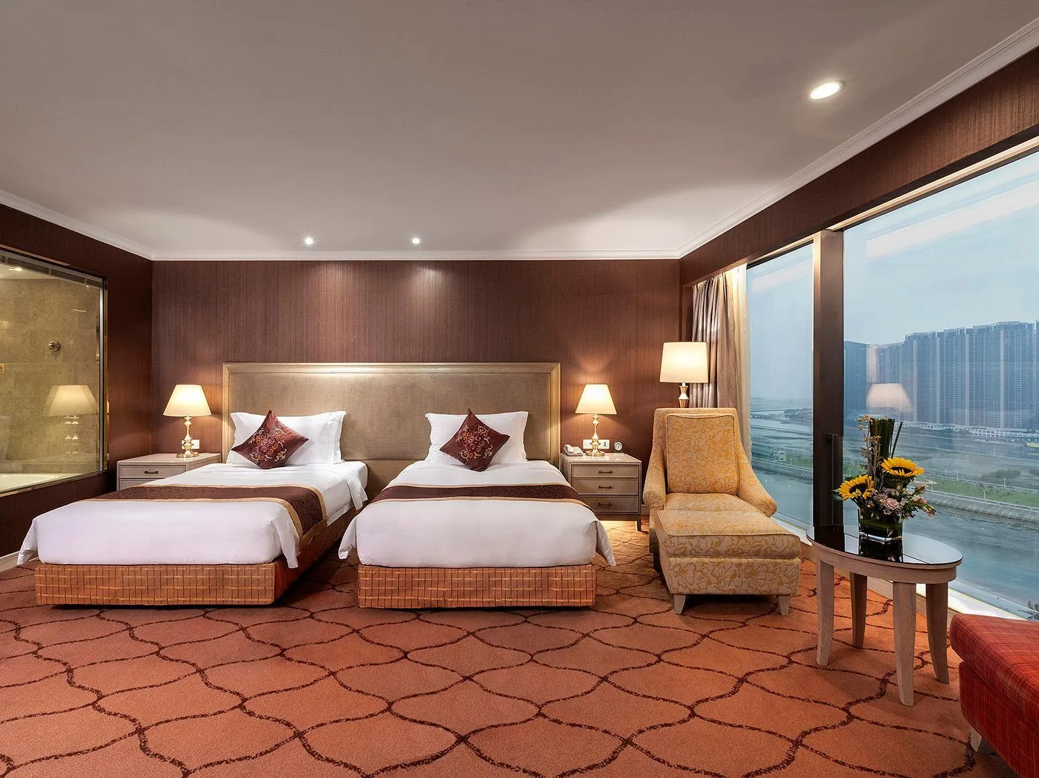 Photo of the whole room, Bed in Similan Hotel Zhuhai-Gongbei Port