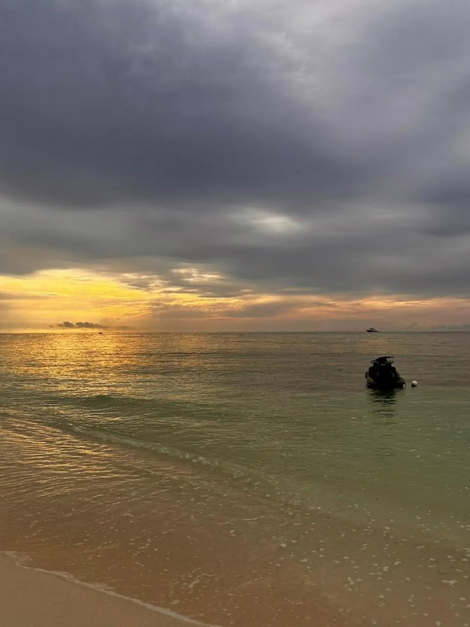 YUVi Blue Maldives & spa