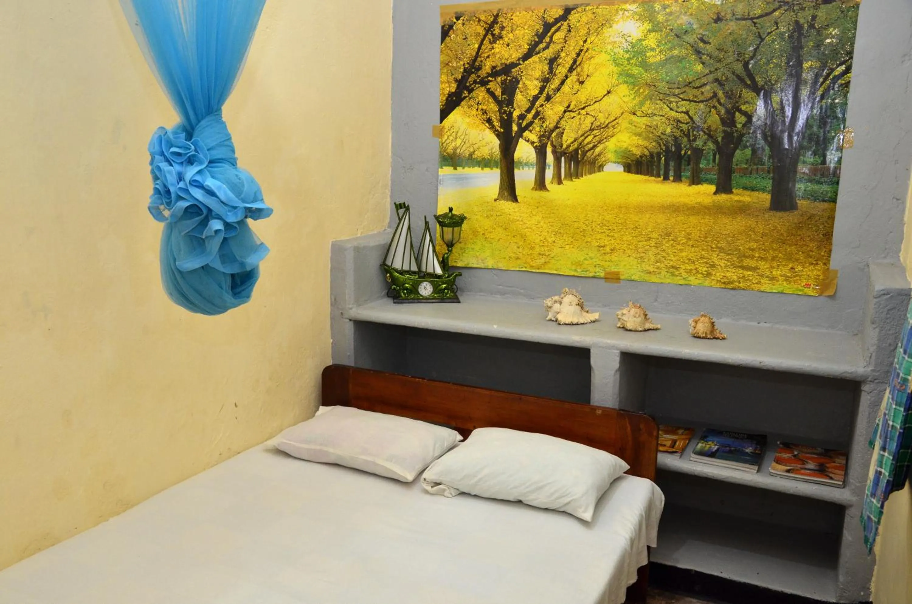 Decorative detail, Bed in Dyke Rest