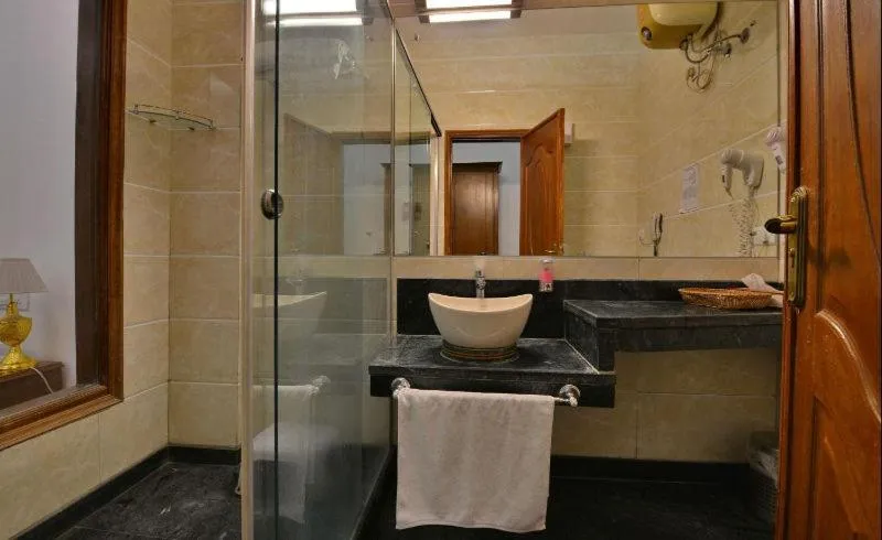 Bathroom in Modi Hotel & Resorts