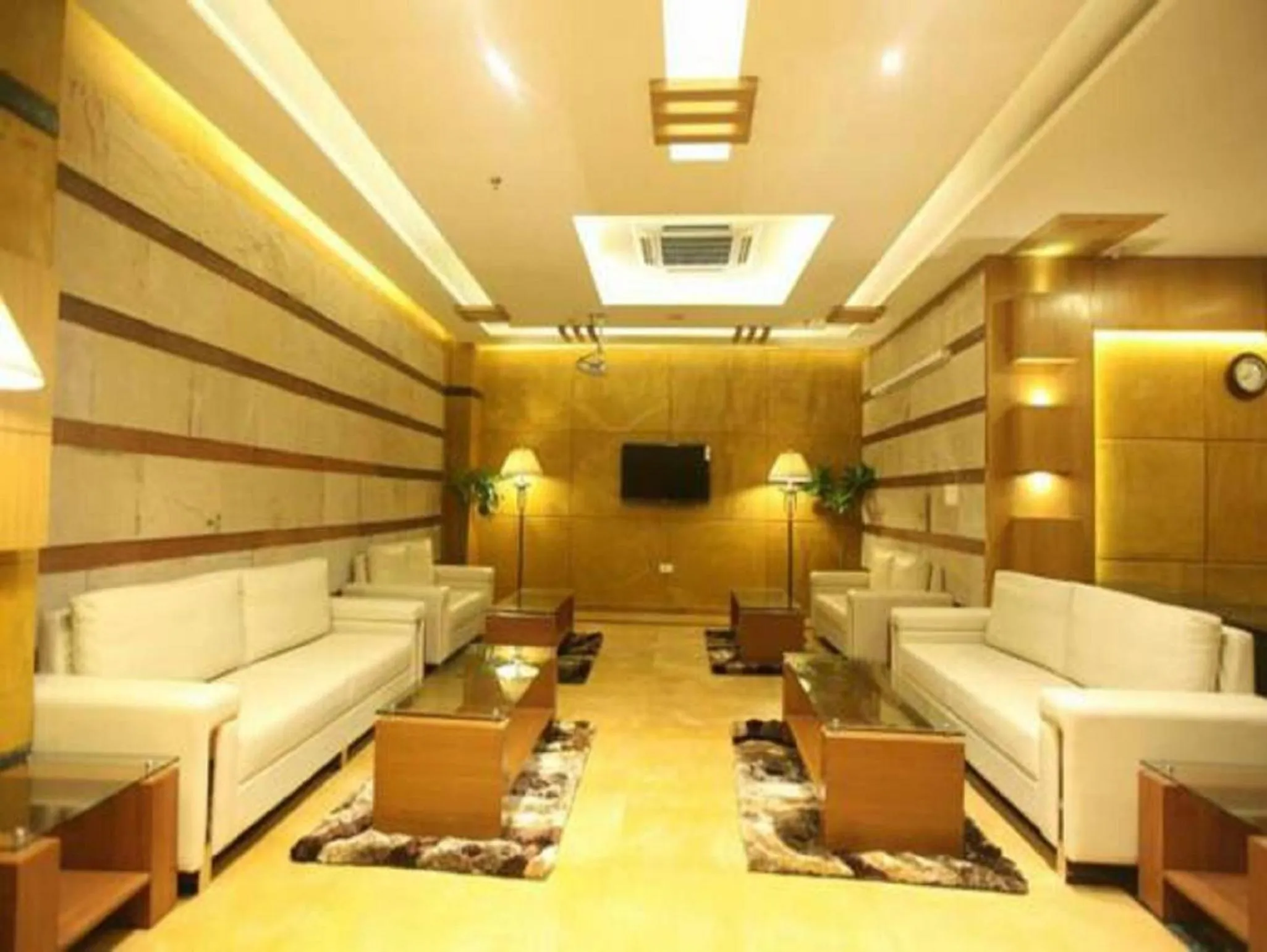 Seating area in Modi Hotel & Resorts