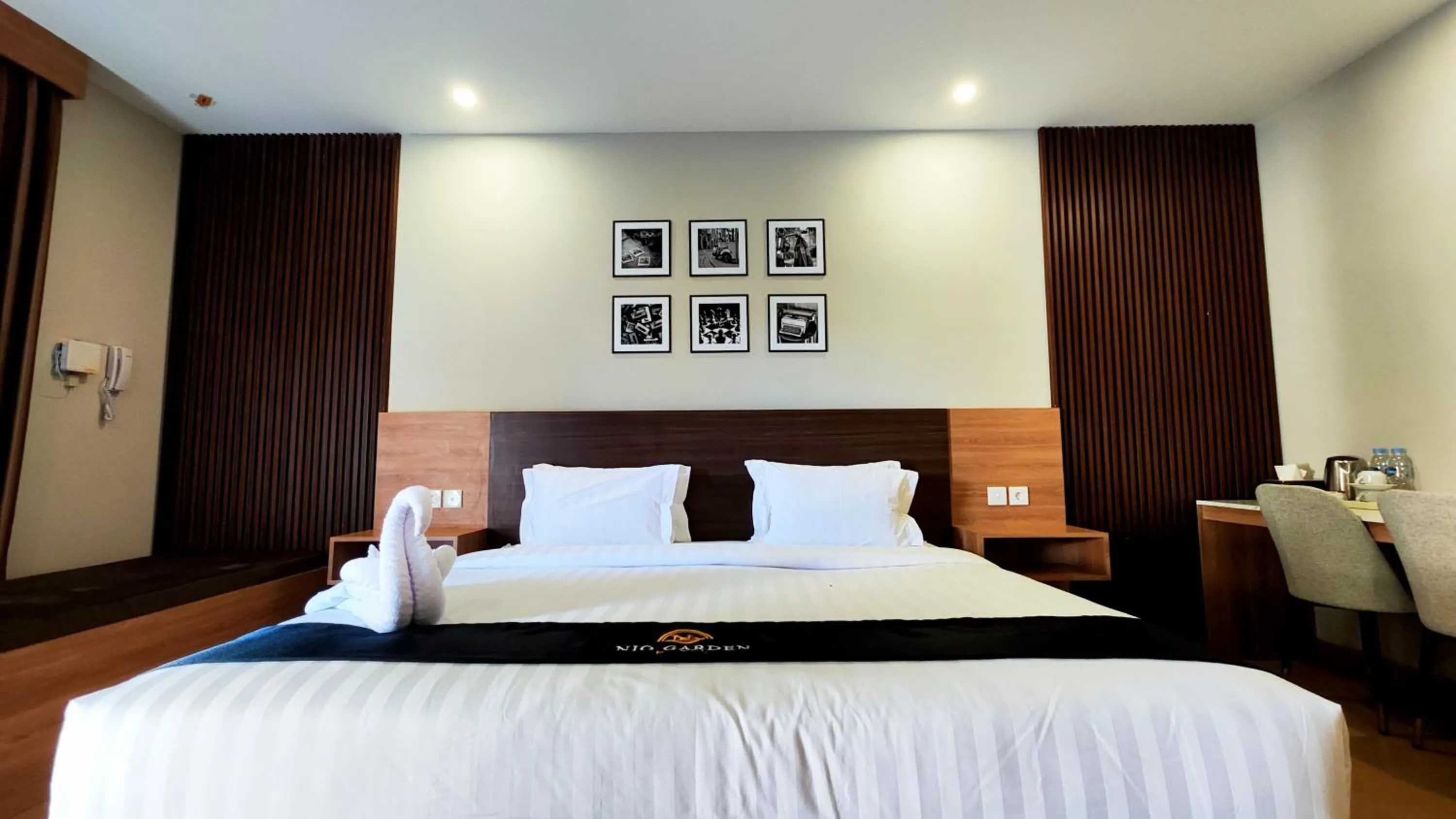Bed in Nio Garden Hotel