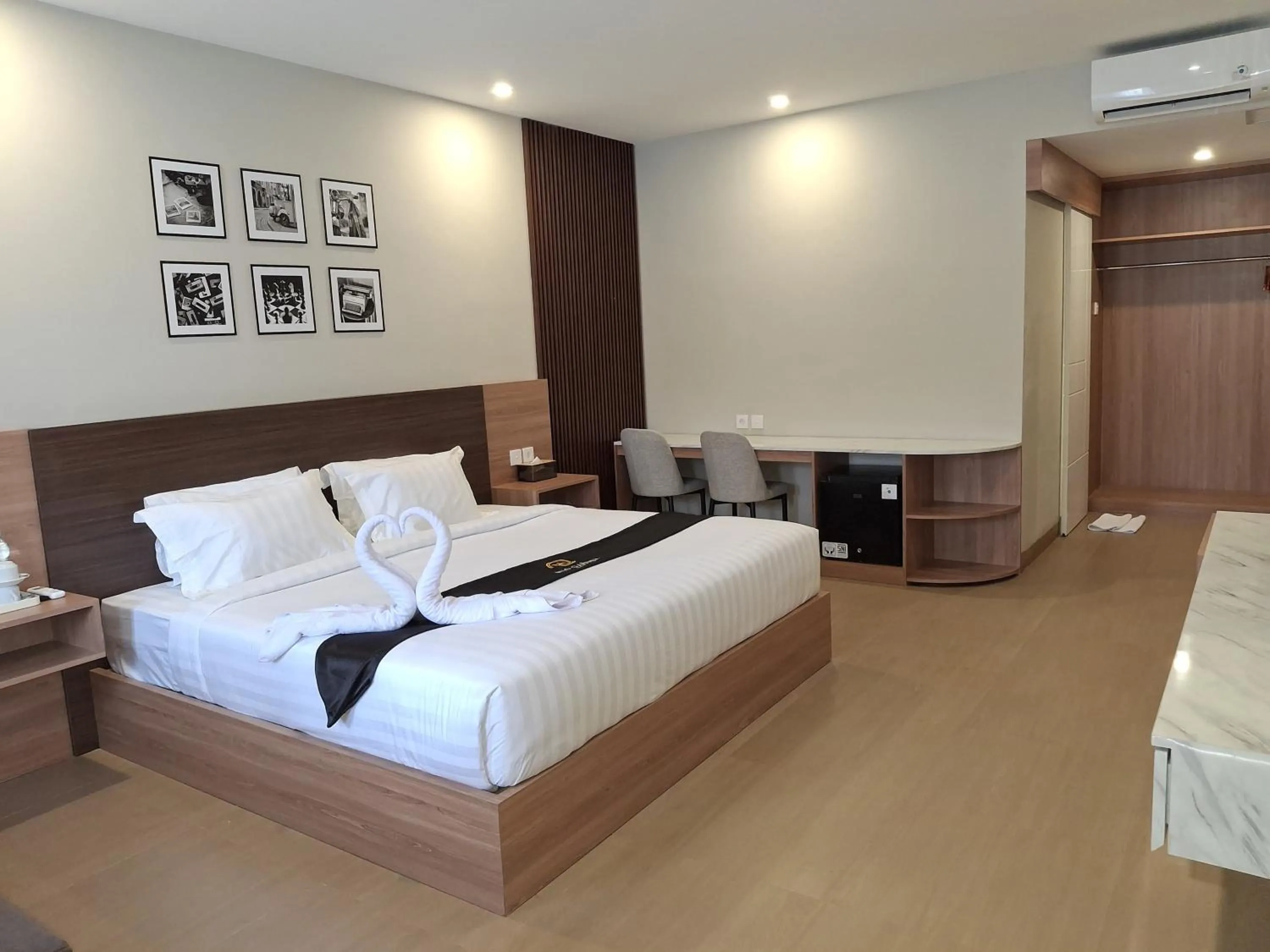 Bed in Nio Garden Hotel