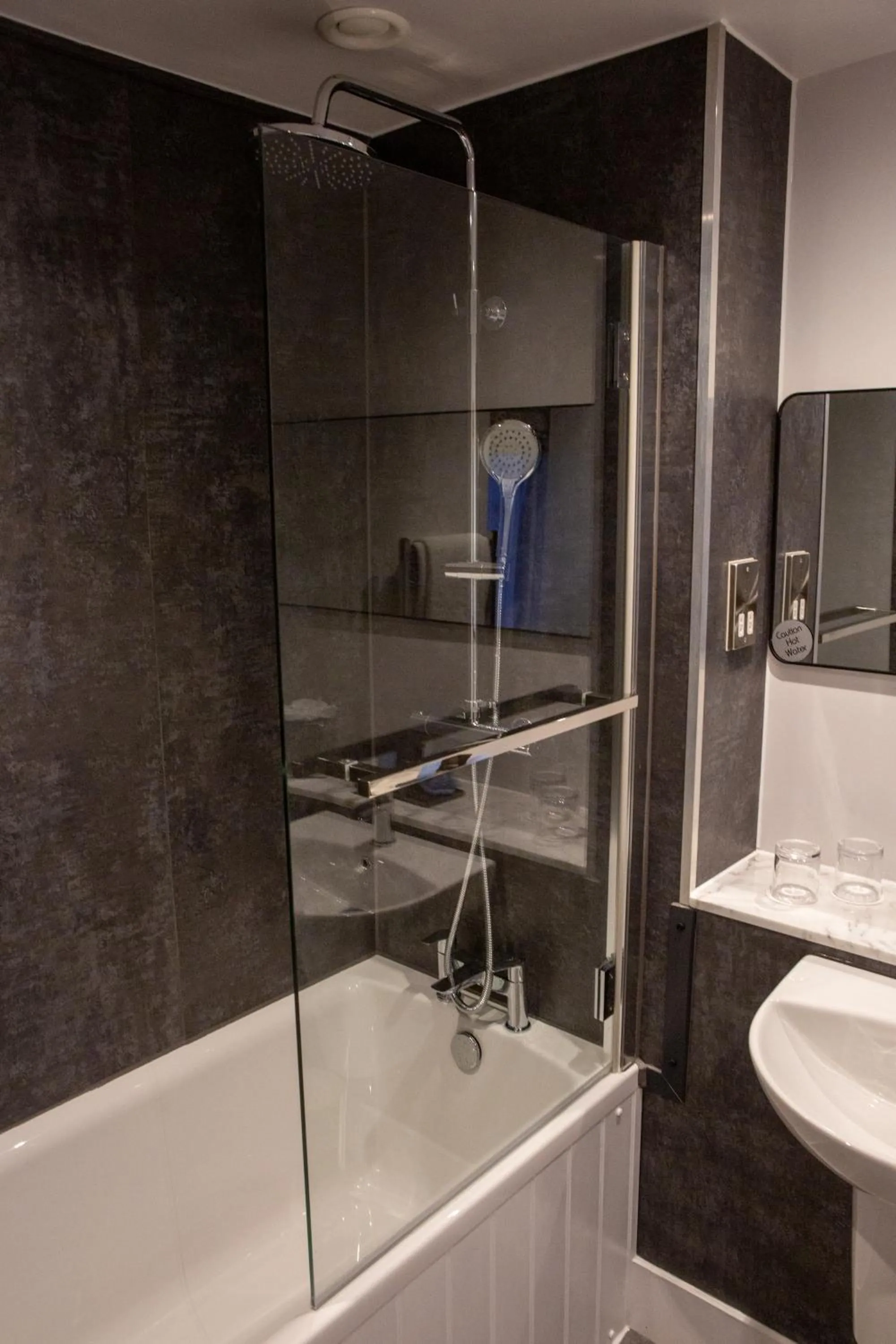 Shower in Swan Hotel & Spa
