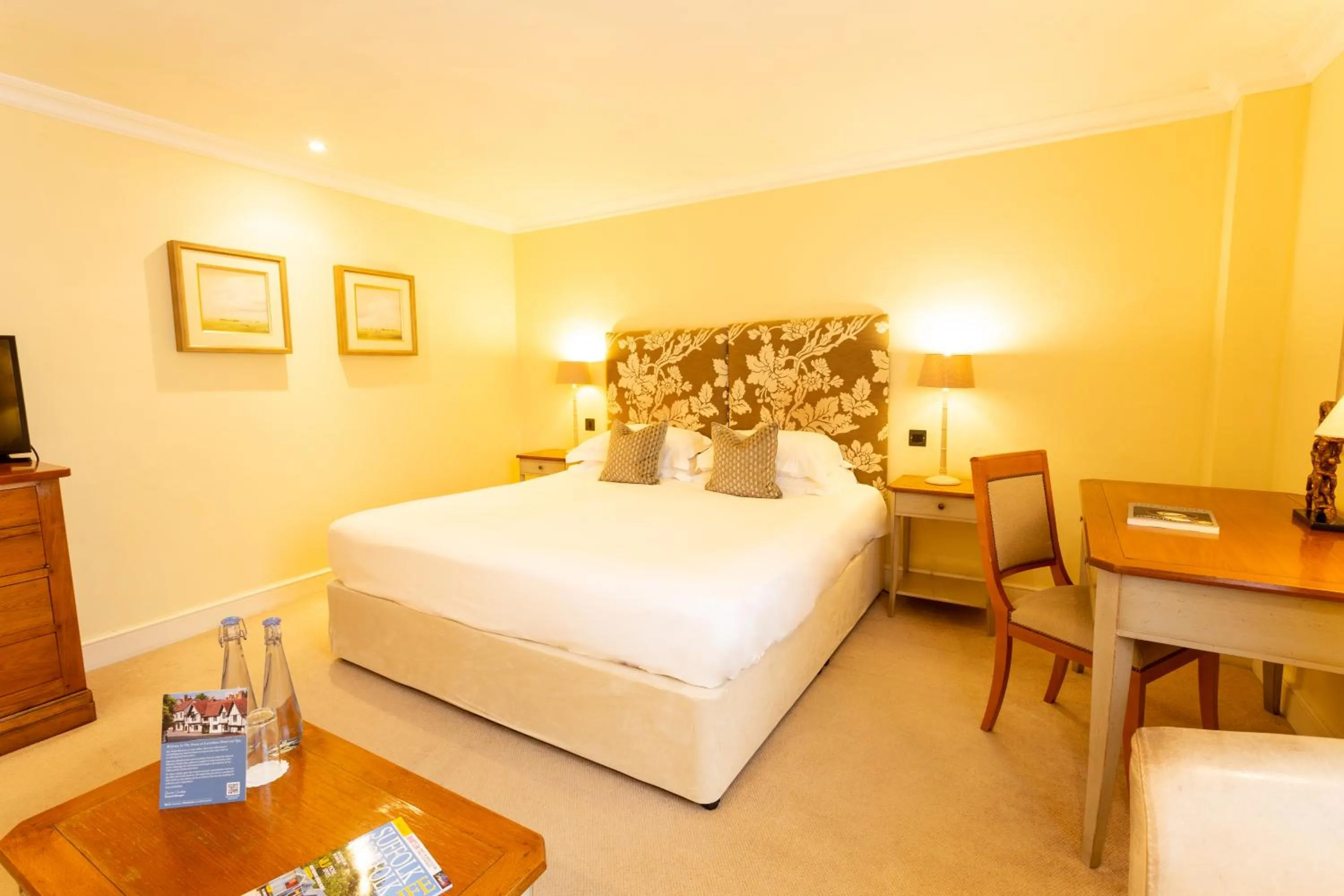 Bedroom, Bed in Swan Hotel & Spa