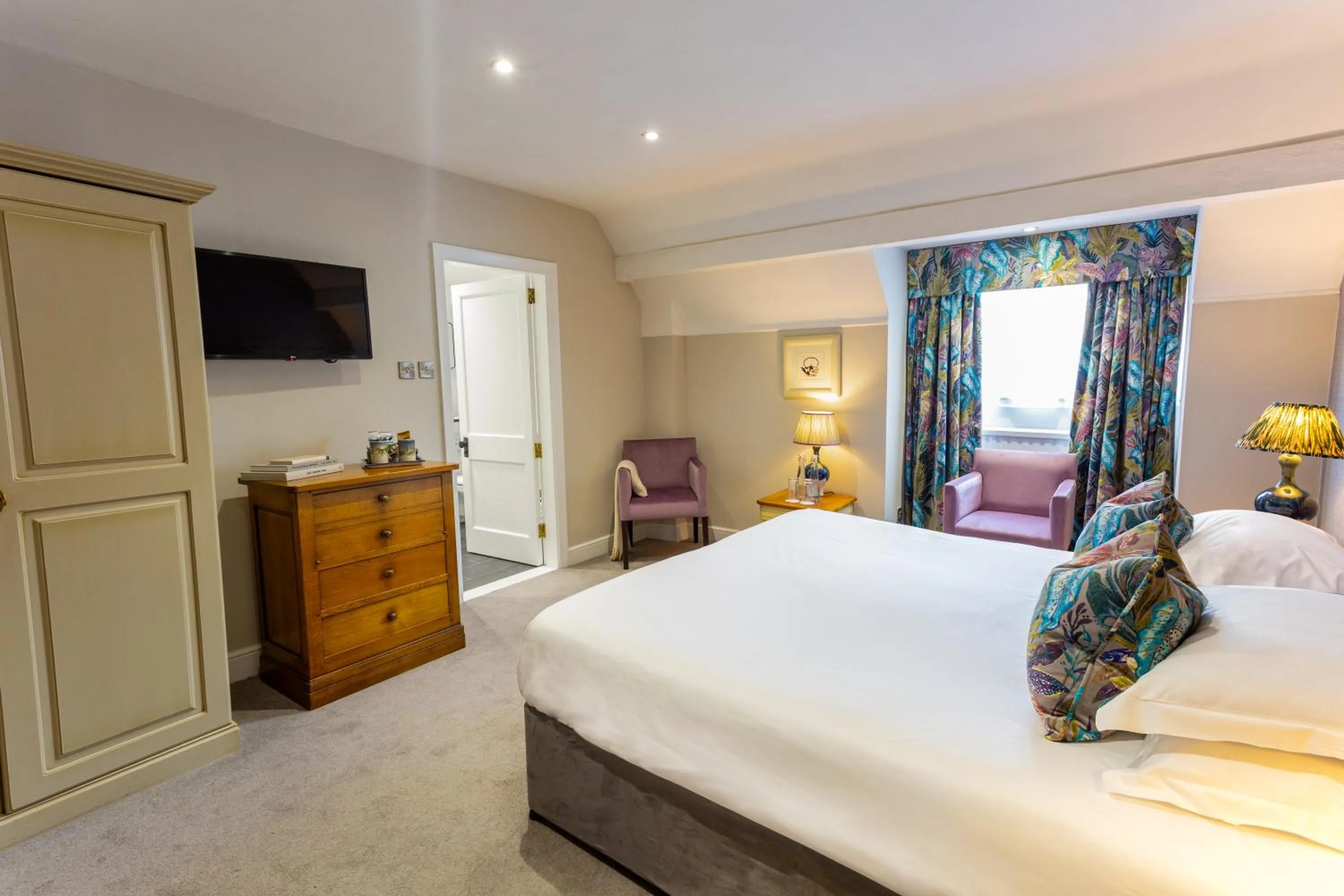 Bedroom, Bed in Swan Hotel & Spa