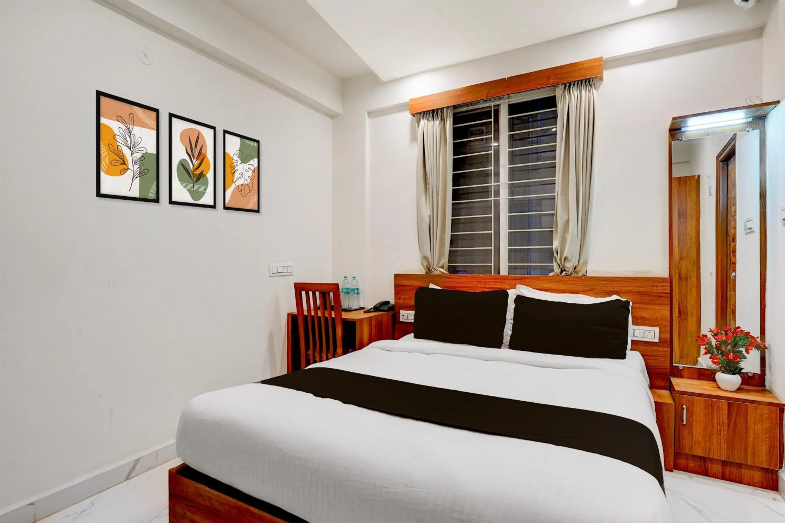 Bedroom, Bed in Super Townhouse Marathahalli Near Sri Nagalingeshwar Swamy Temple Formerly Hotel Avenue
