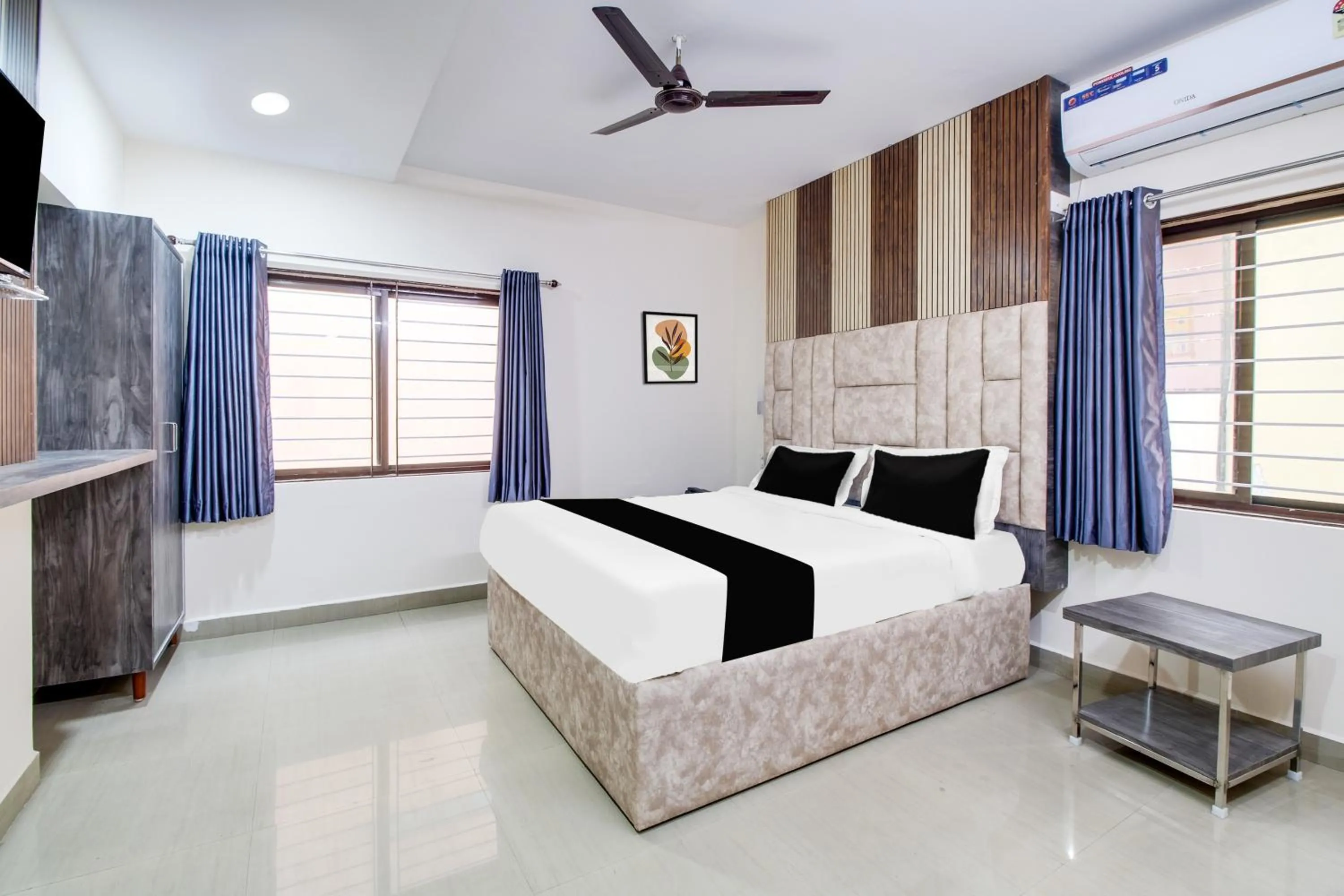 Bedroom, Bed in Hotel O Sai Capital