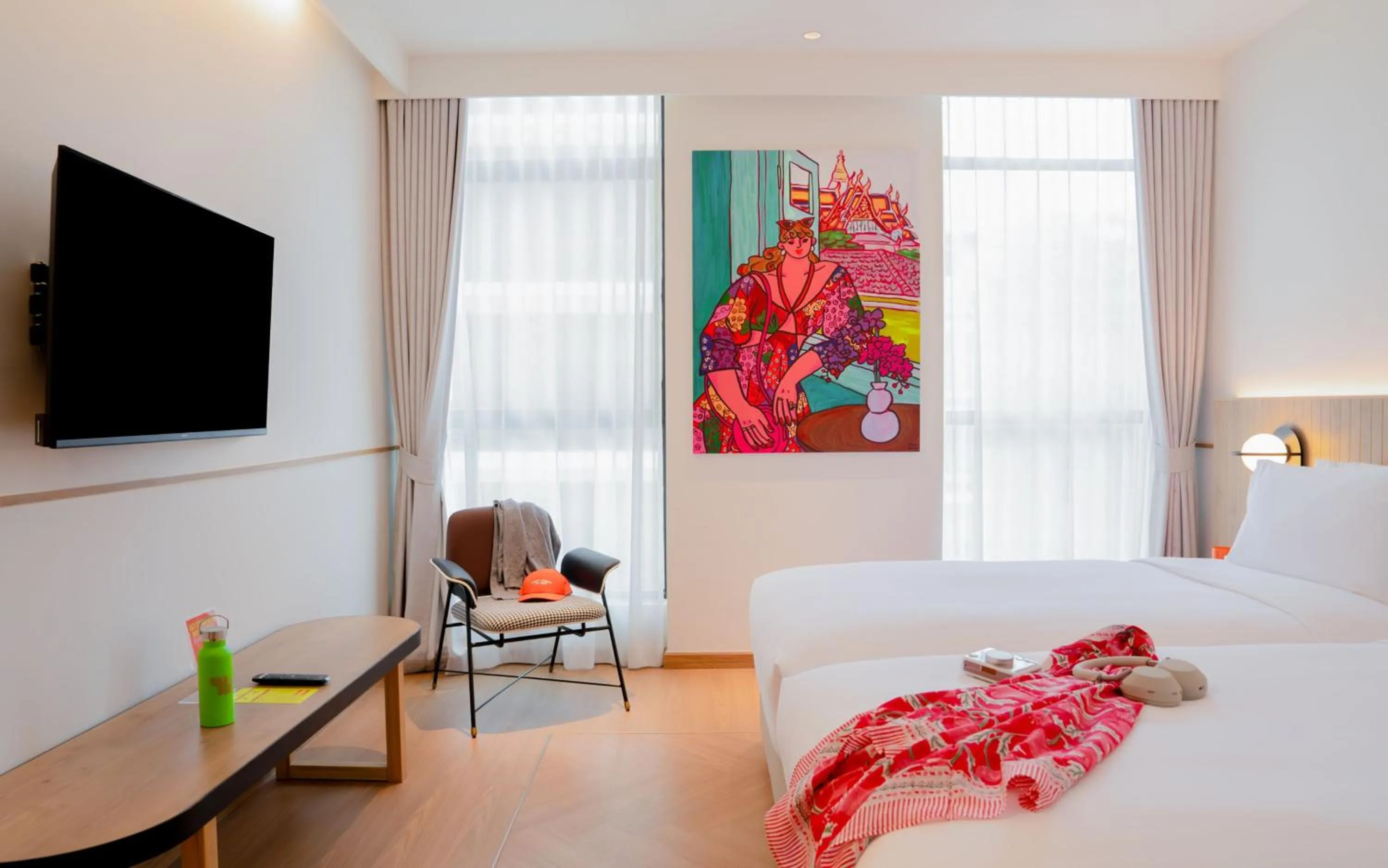 TV and multimedia, Bed in Lub d Bangkok Chinatown - Steps from Sam Yod MRT Station