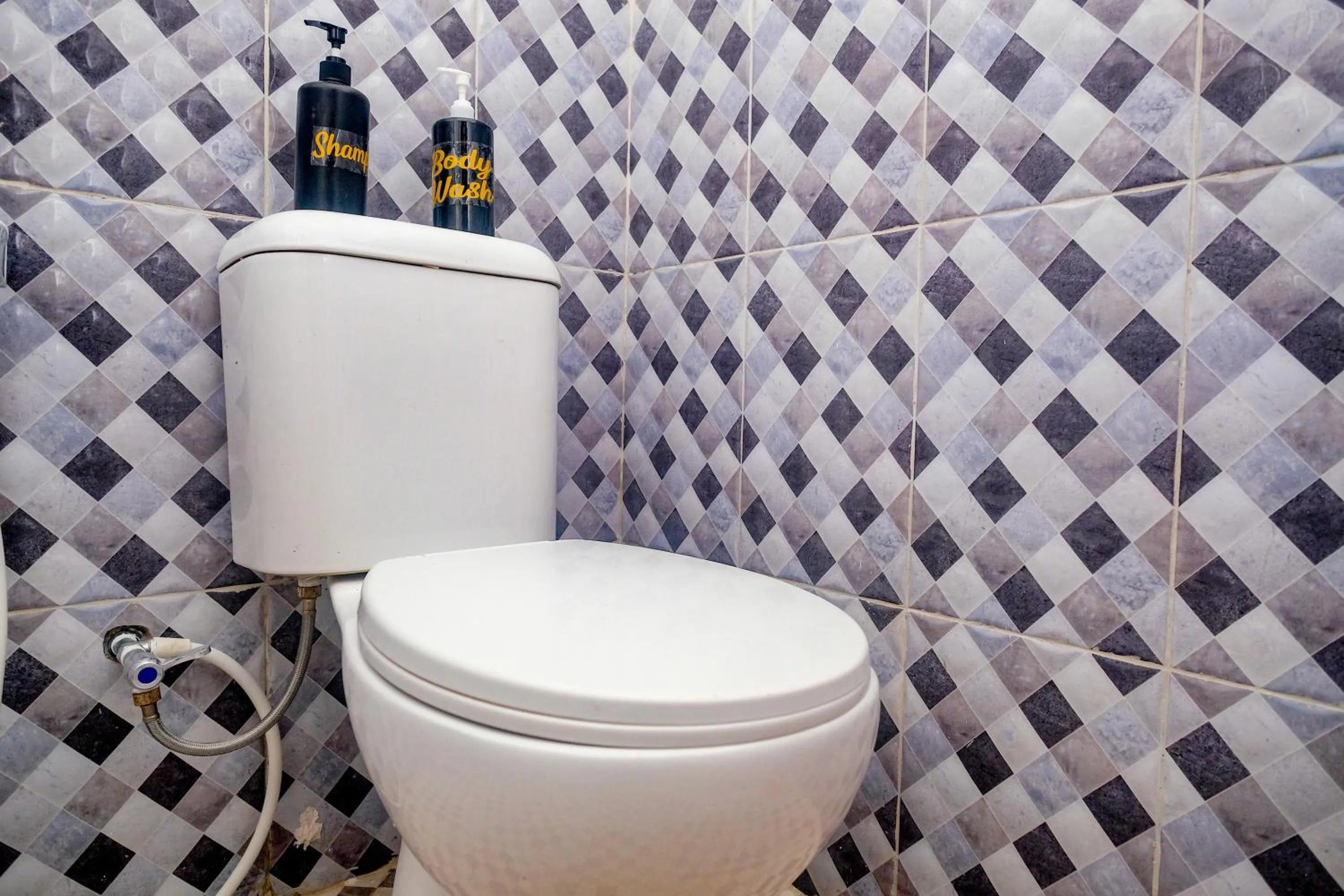 Bathroom in RedDoorz Near Majapahit Semarang