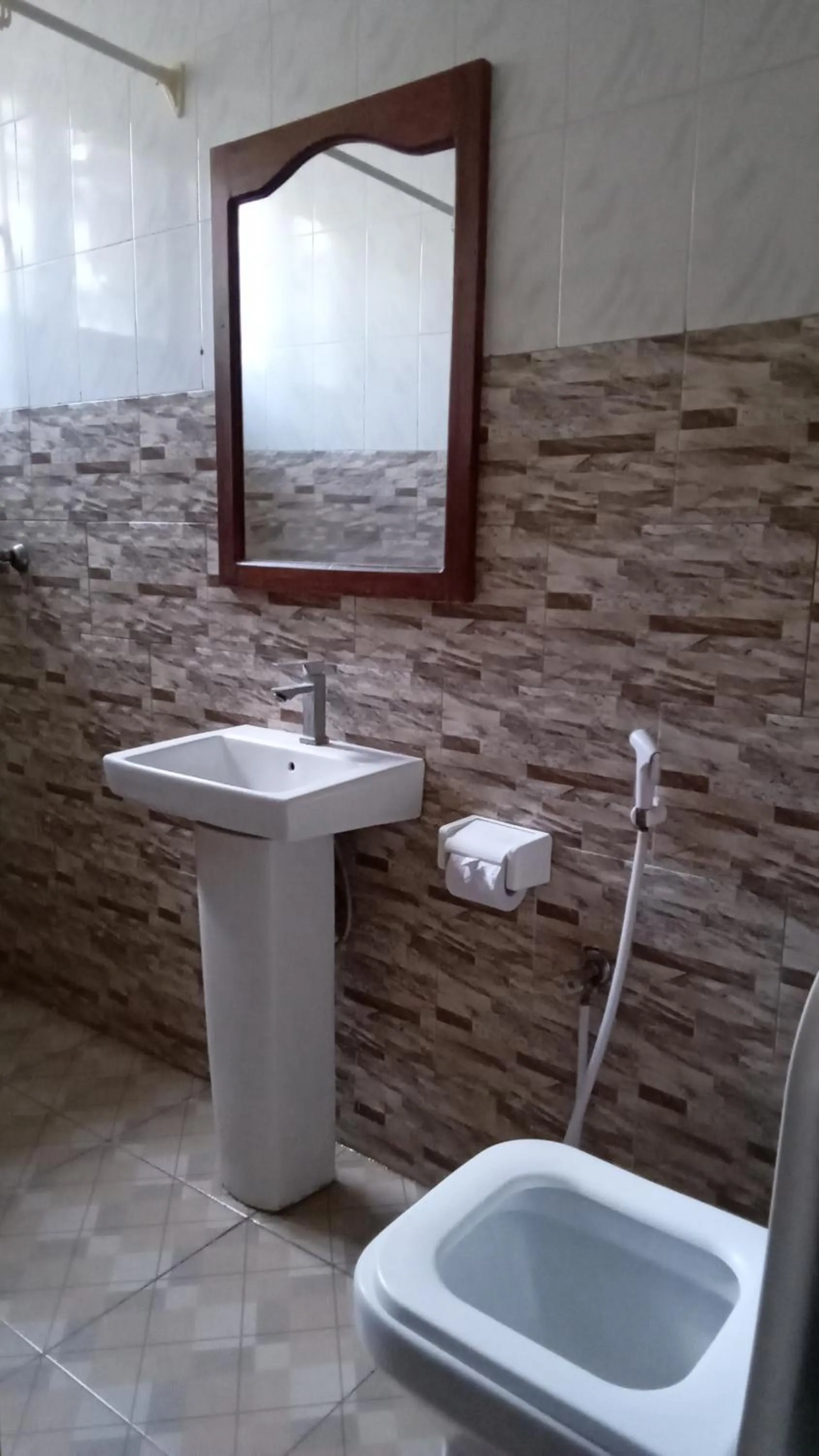 Toilet in Transit Airport B&B