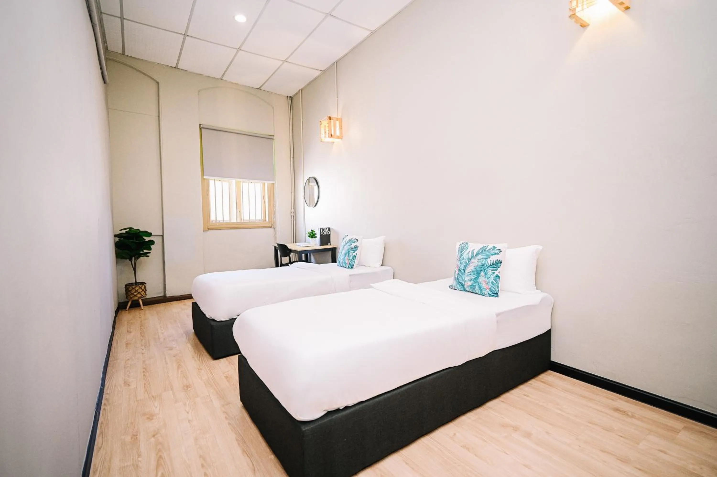 Swing & Pillows - 87 Chulia St, Georgetown Penang