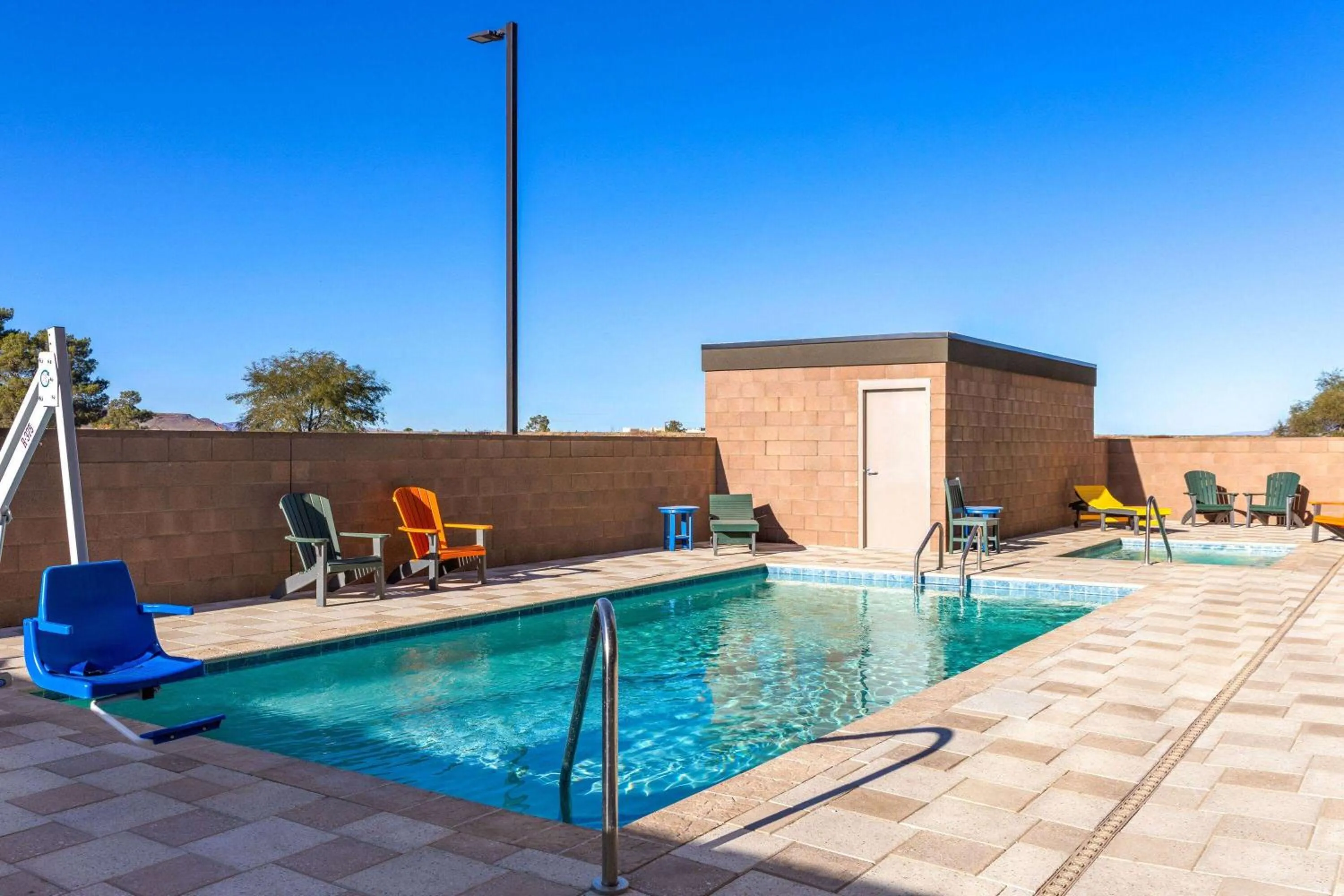 Swimming pool in Hawthorn Extended Stay by Wyndham Kingman