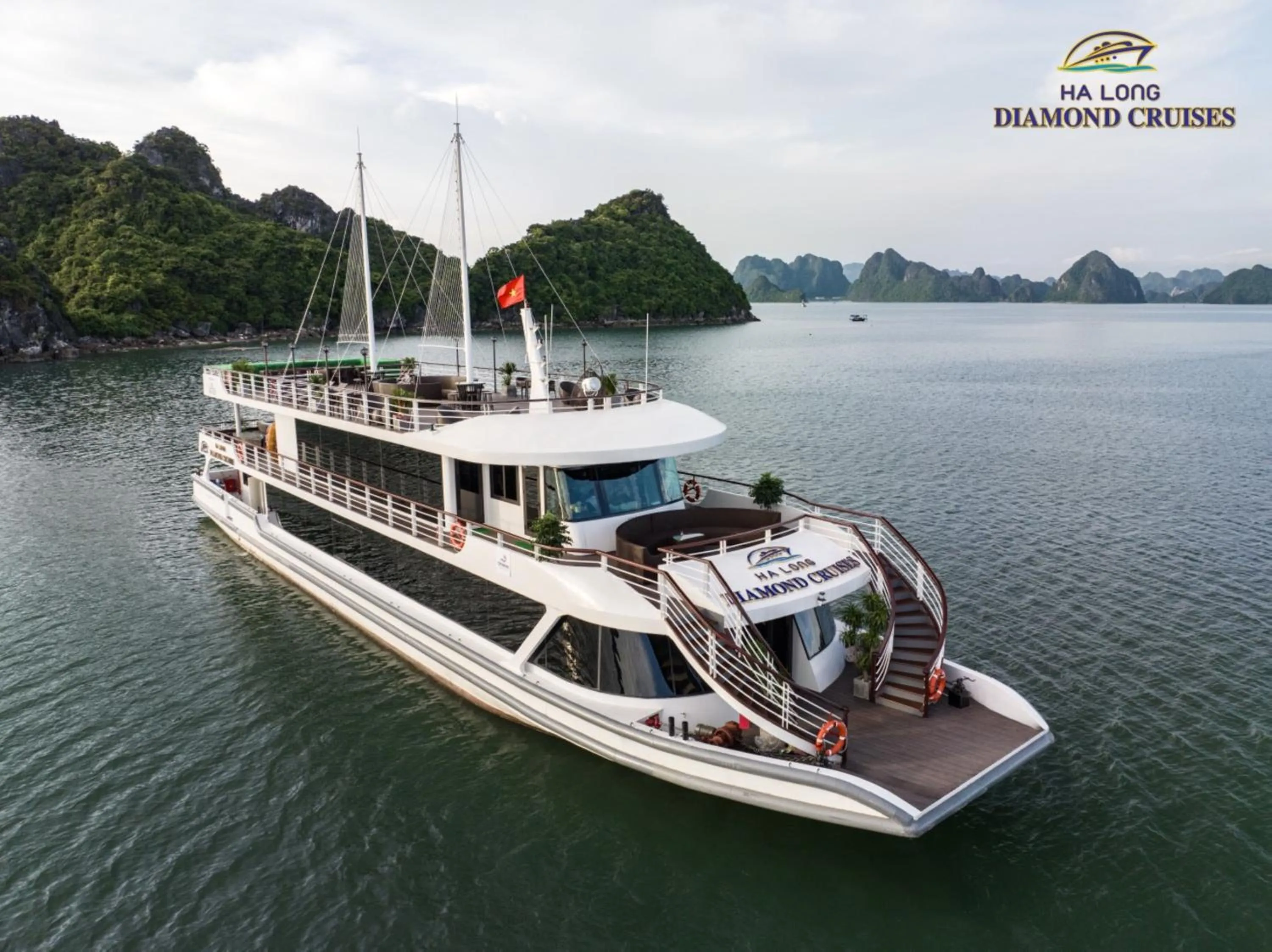 Halong Diamond Cruises