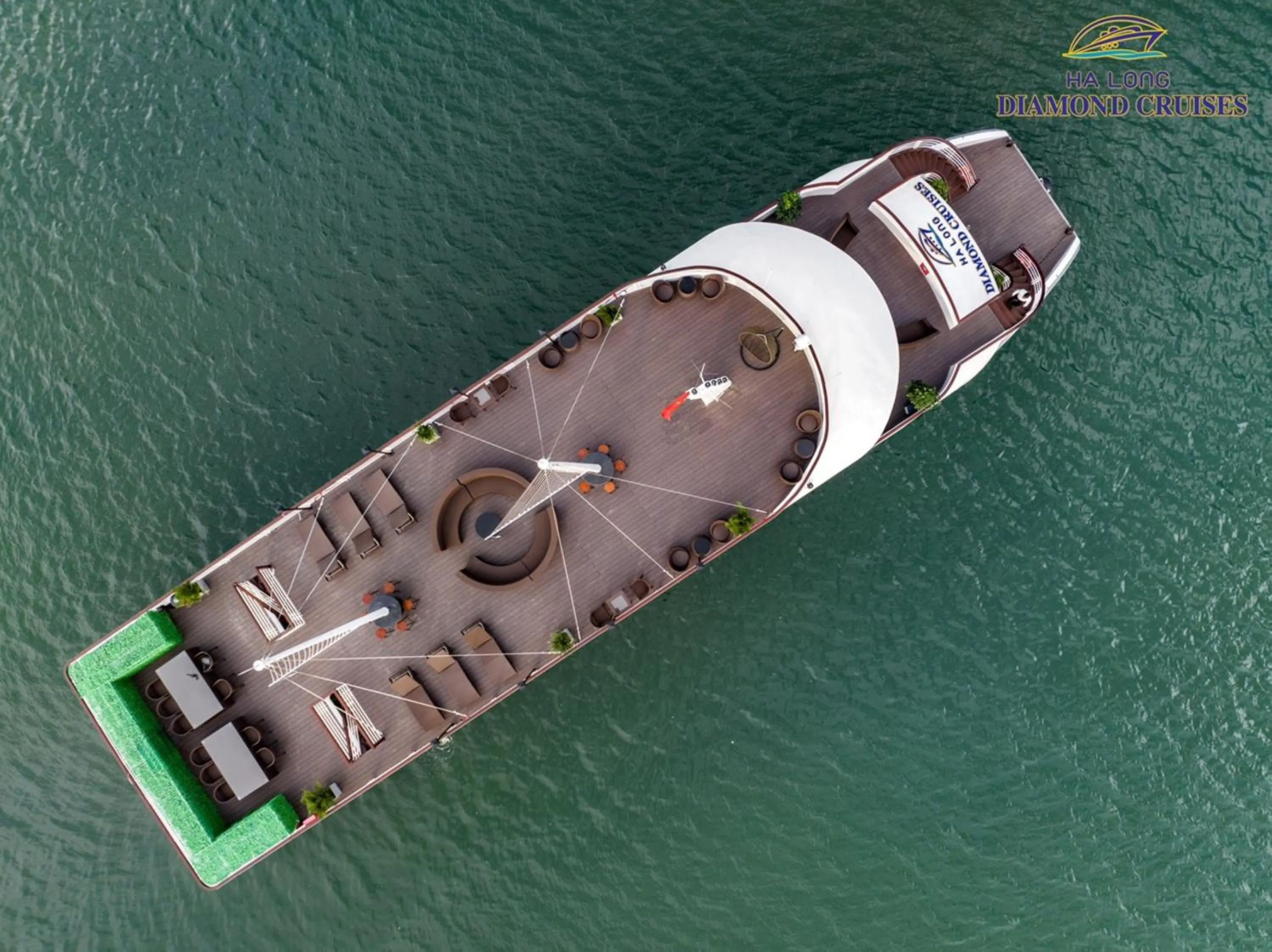 Halong Diamond Cruises