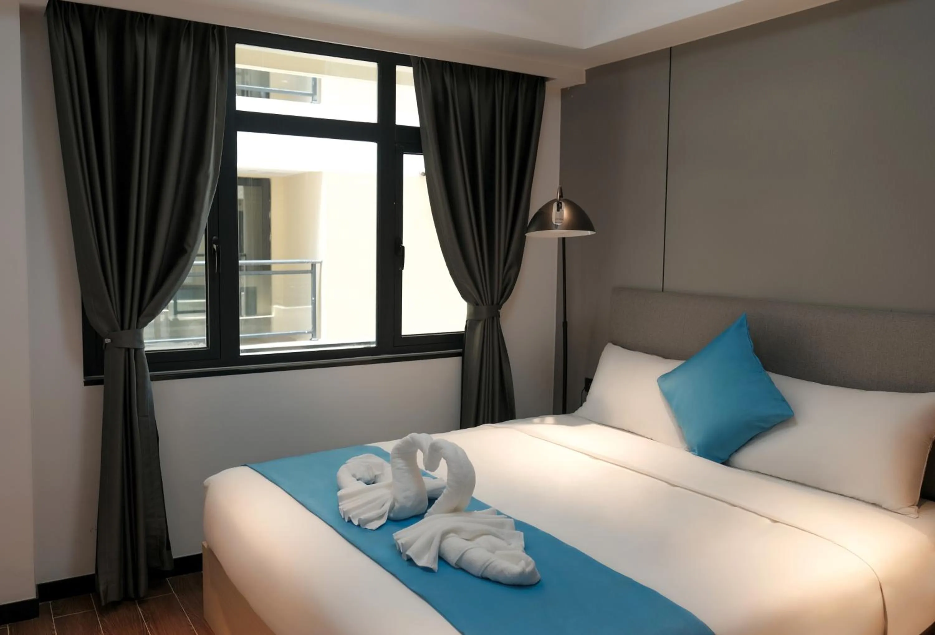 Bed in Golden Seagulls Hotel