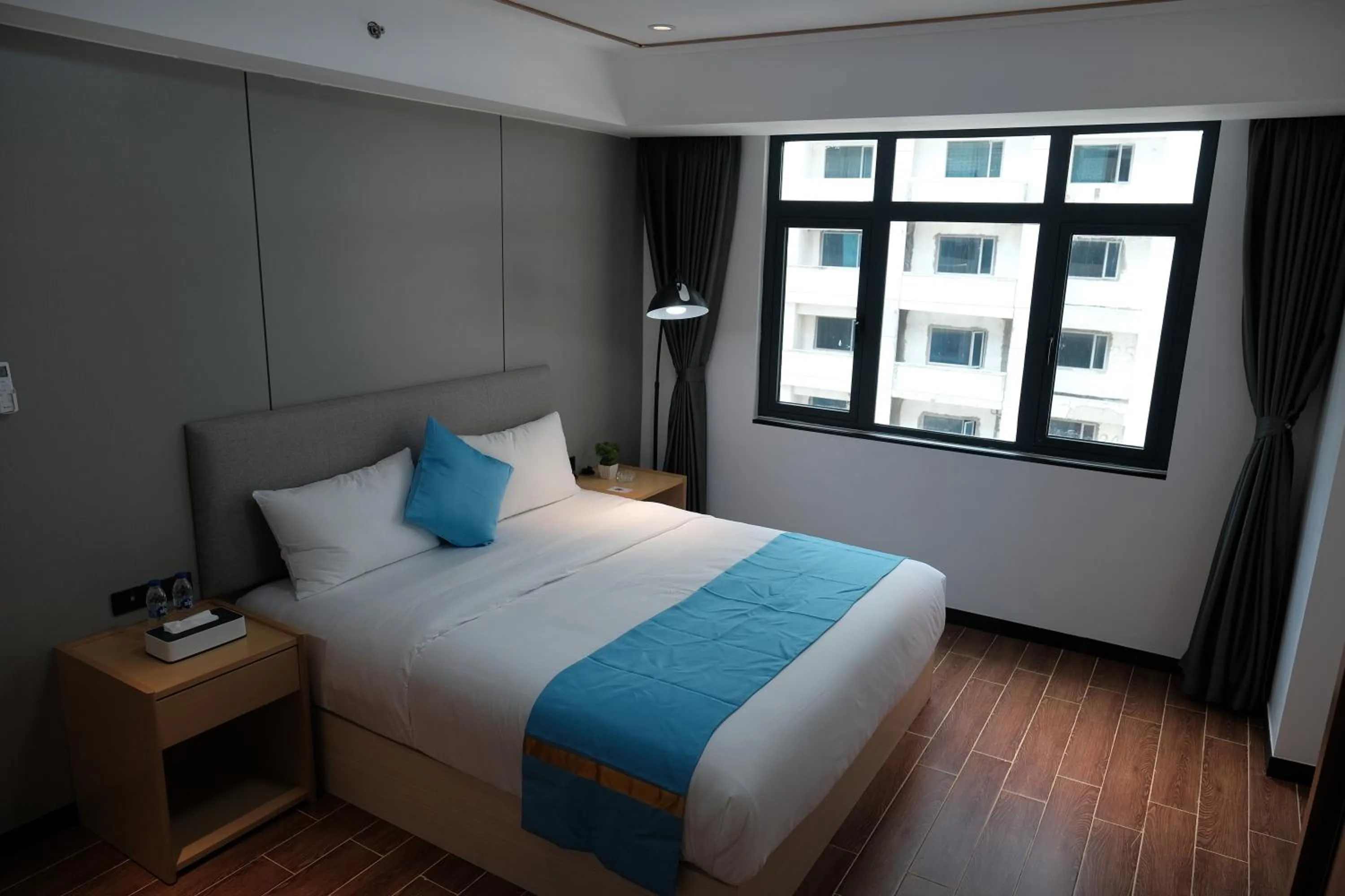 Bed in Golden Seagulls Hotel