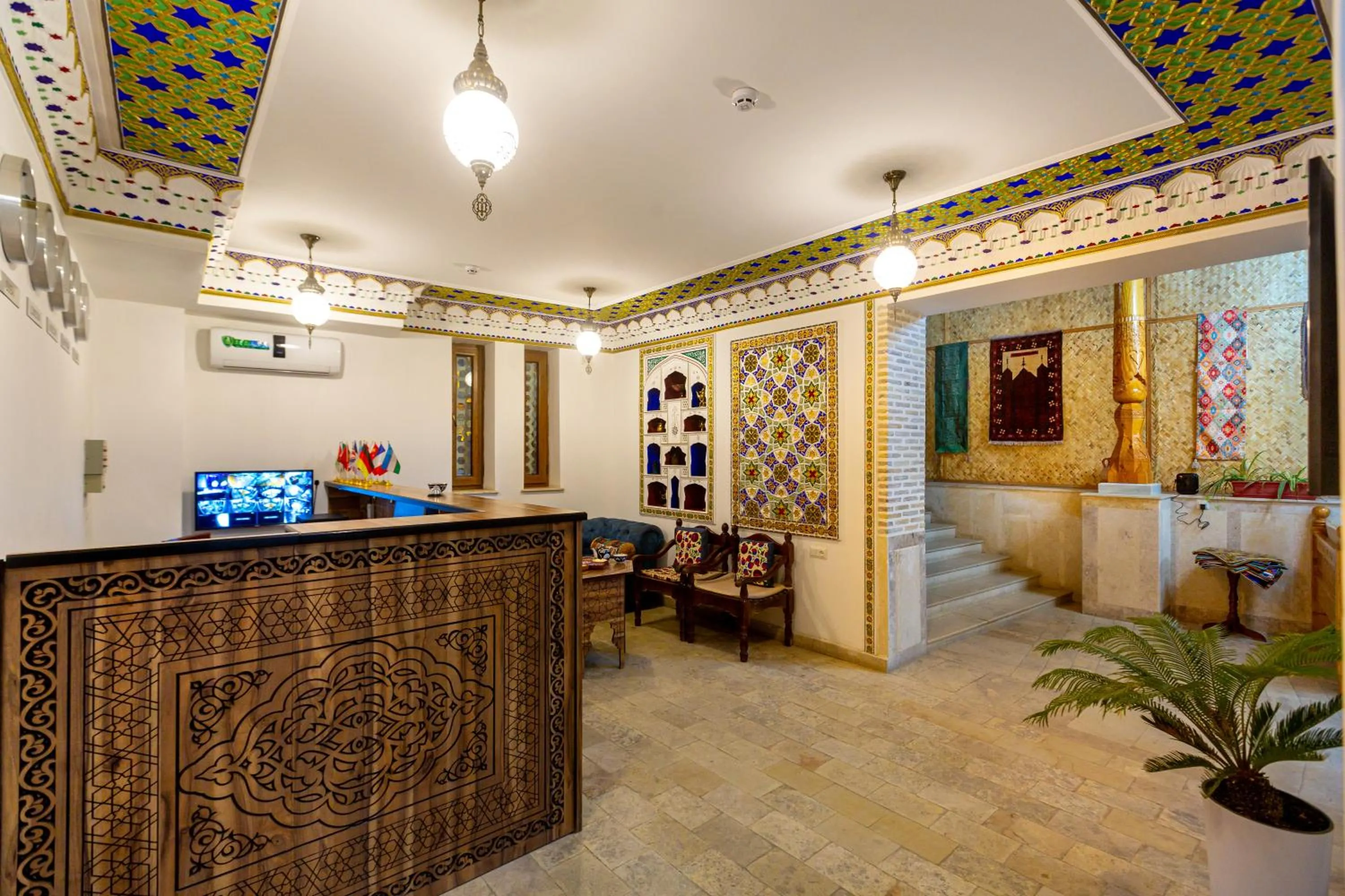 TV and multimedia in Iman Hotel