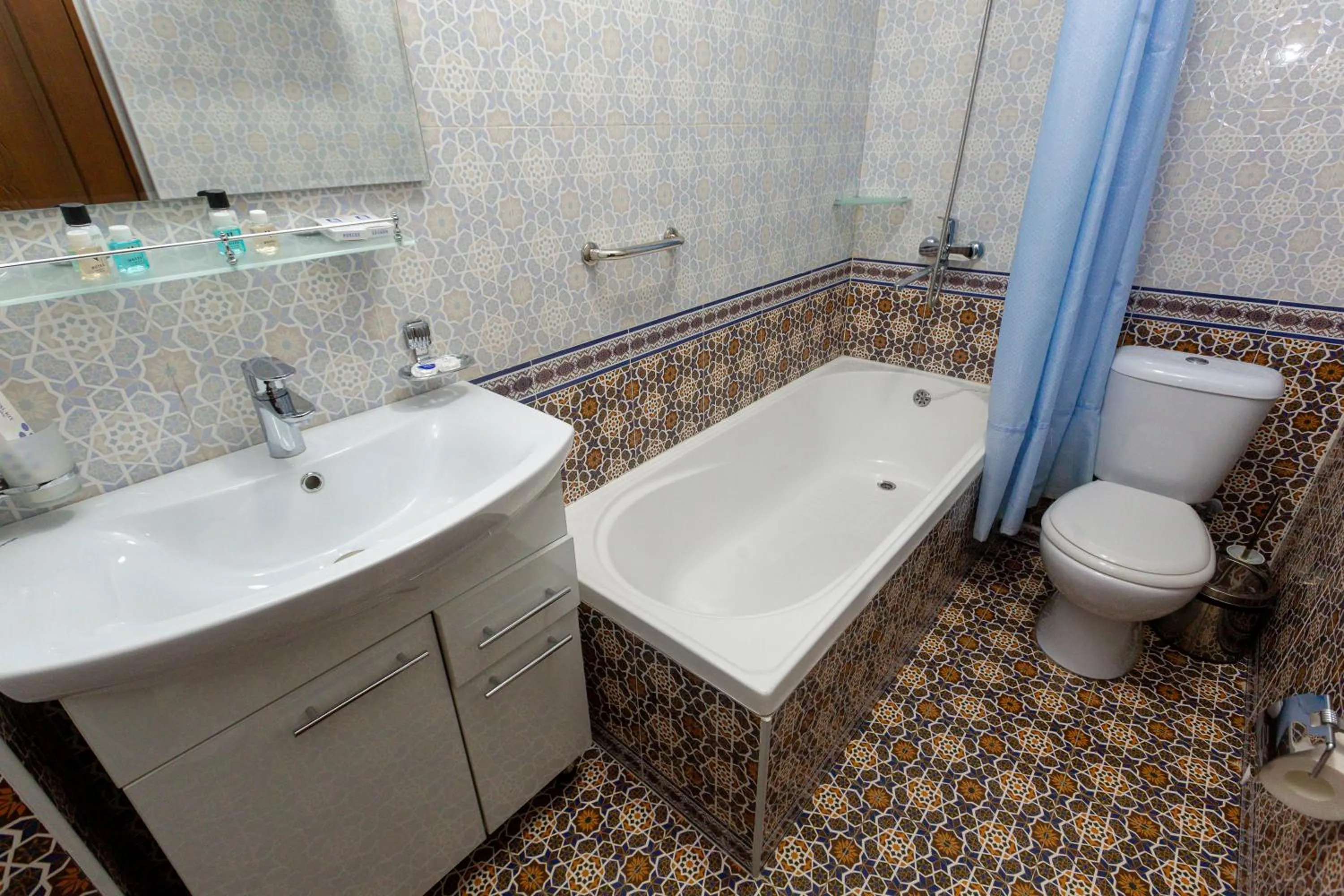 Shower in Iman Hotel