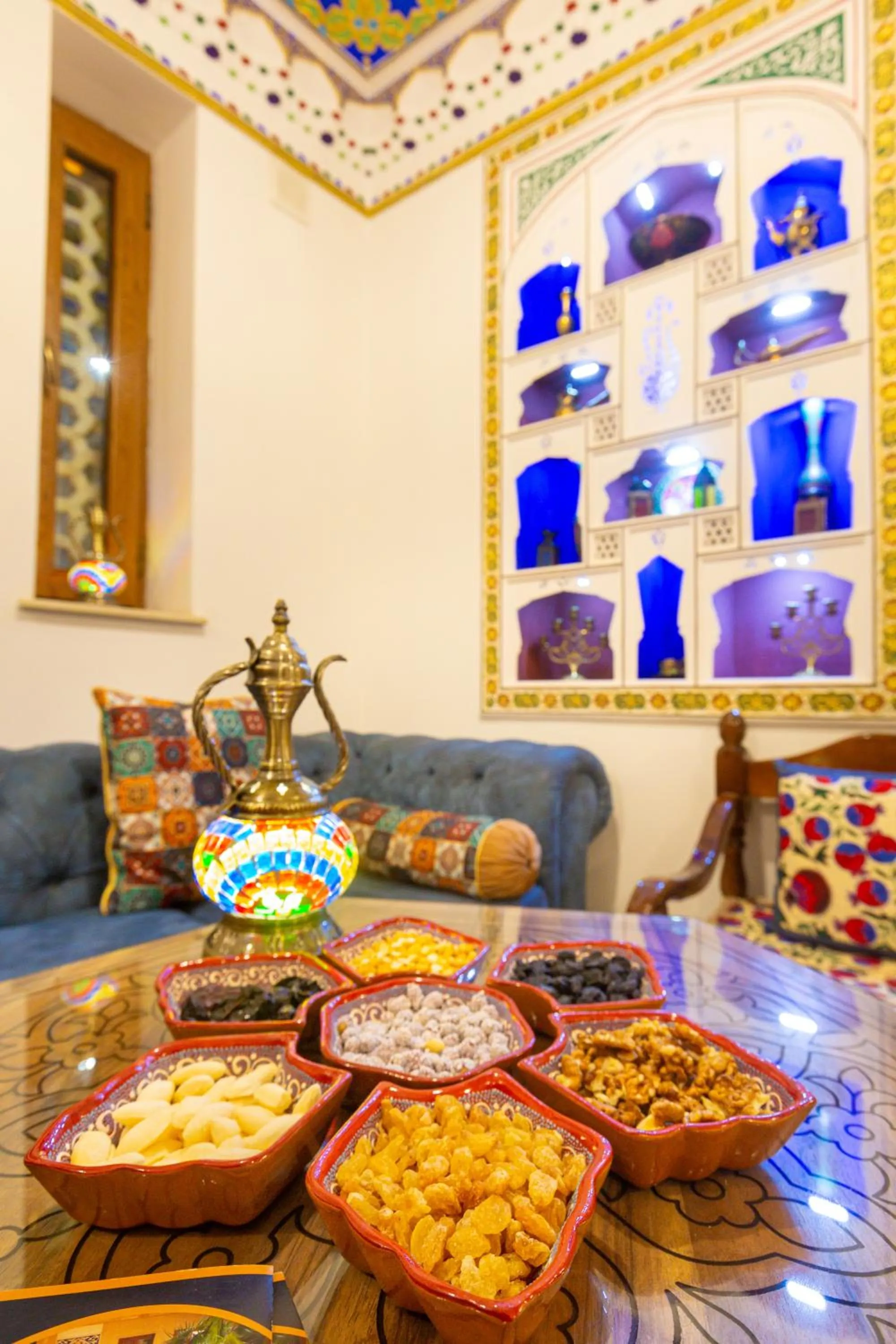 Living room in Iman Hotel