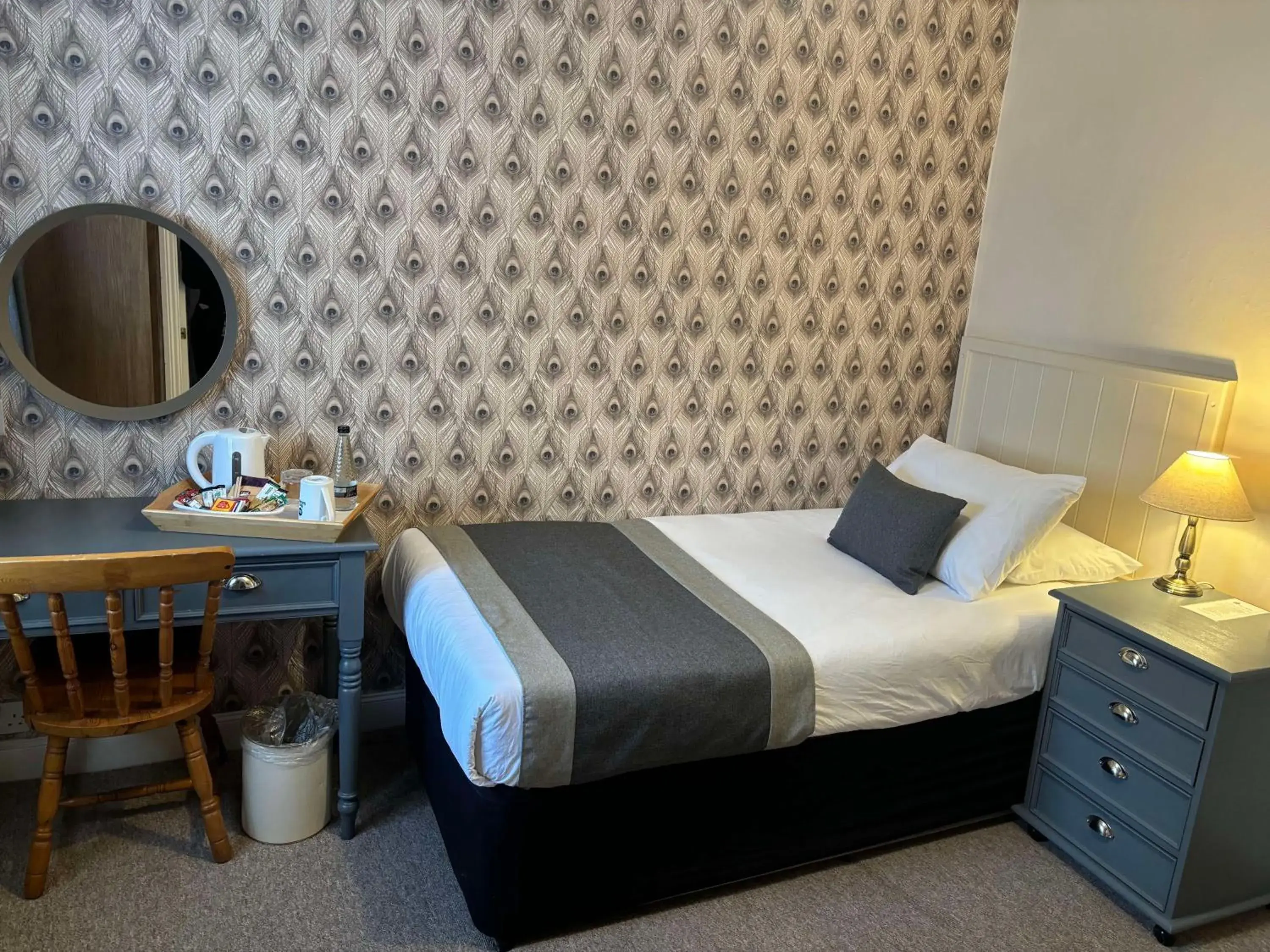 Bedroom, Bed in Best Western Valley Hotel Bedroom, Bed in Best Western Valley Hotel