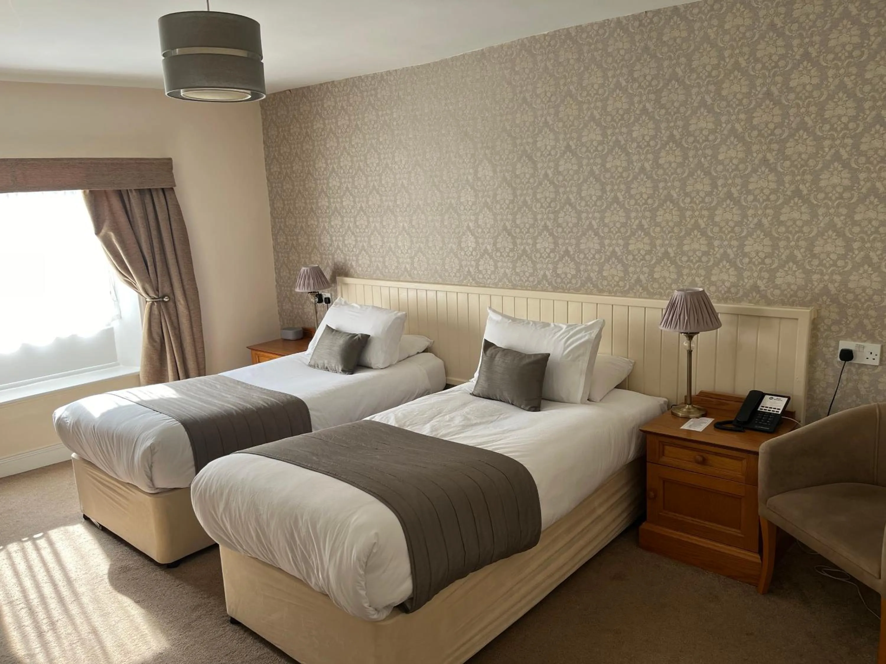 Bedroom, Bed in Best Western Valley Hotel