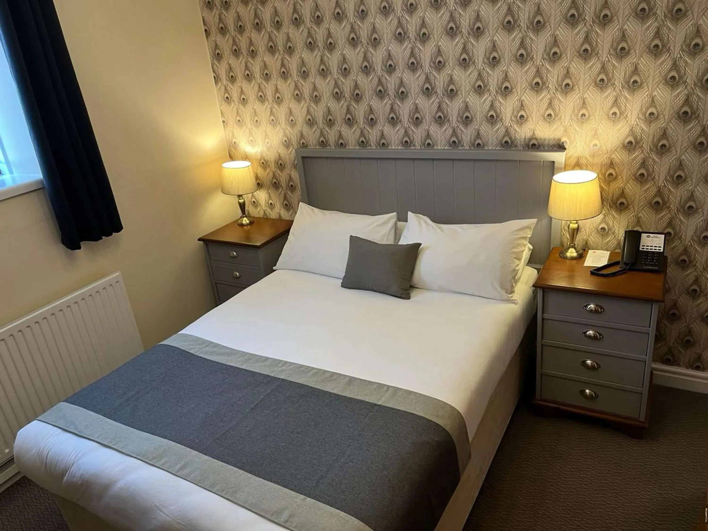 Bedroom, Bed in Best Western Valley Hotel Bedroom, Bed in Best Western Valley Hotel