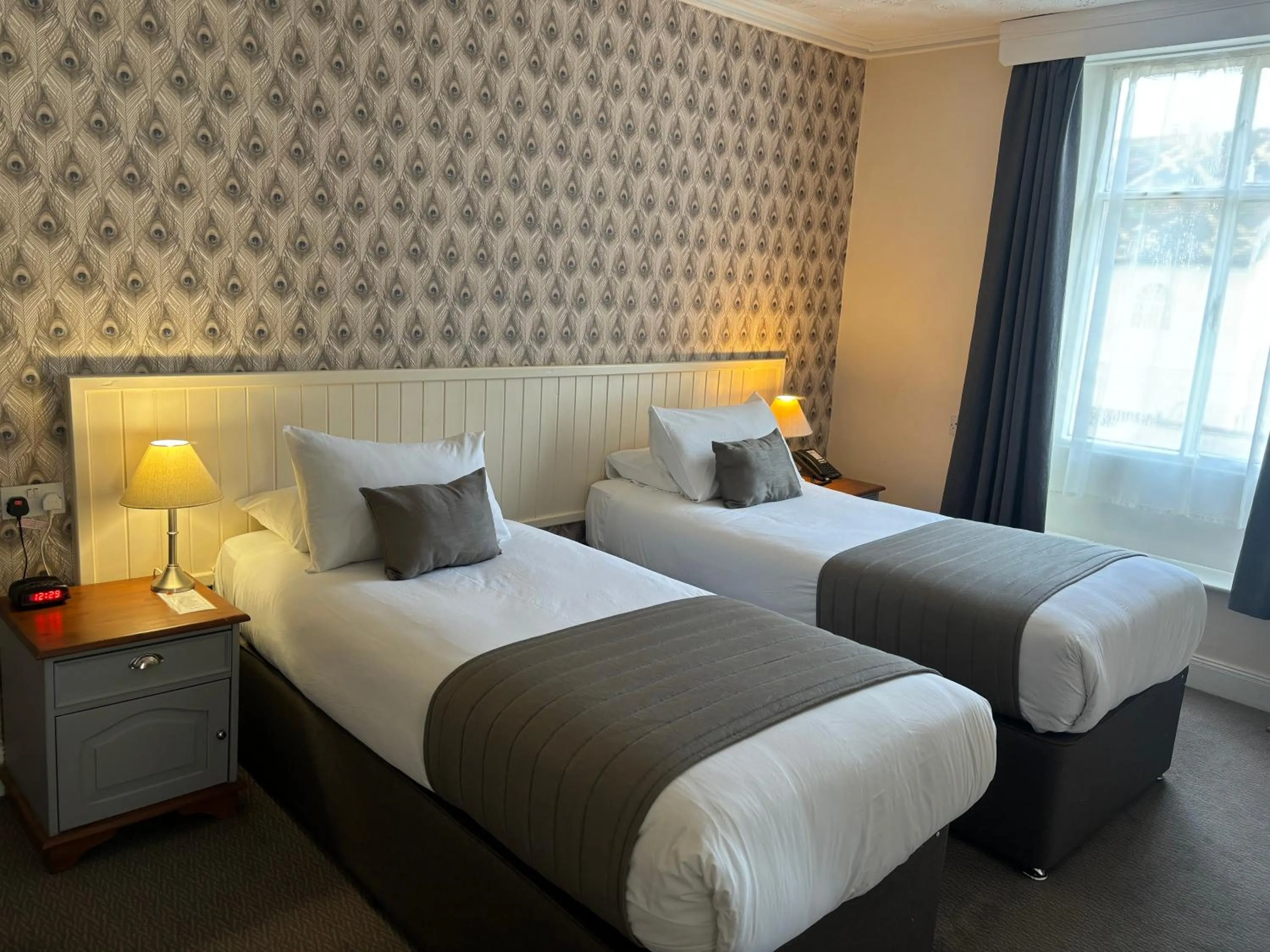 Bedroom, Bed in Best Western Valley Hotel