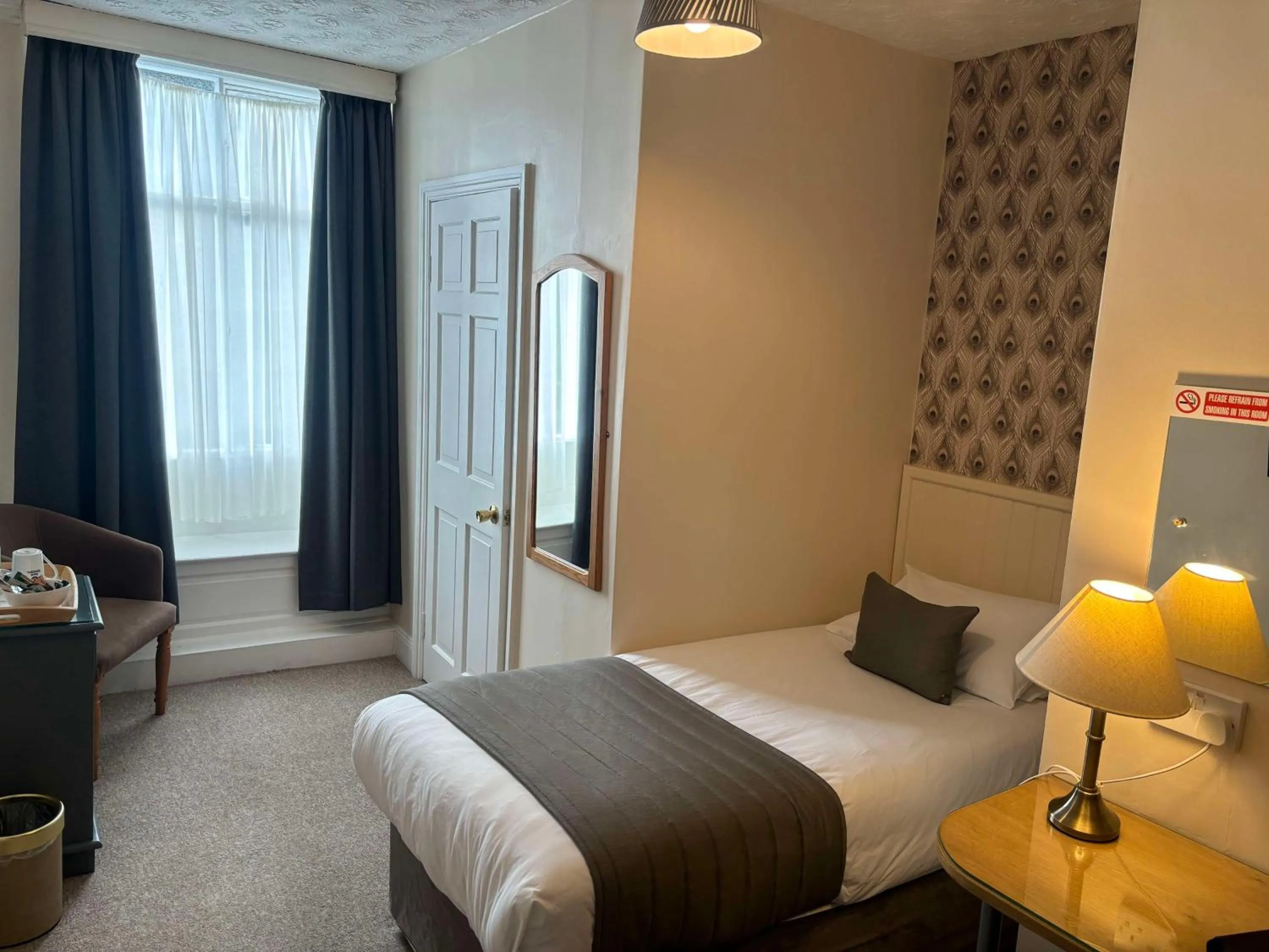 Bedroom, Bed in Best Western Valley Hotel