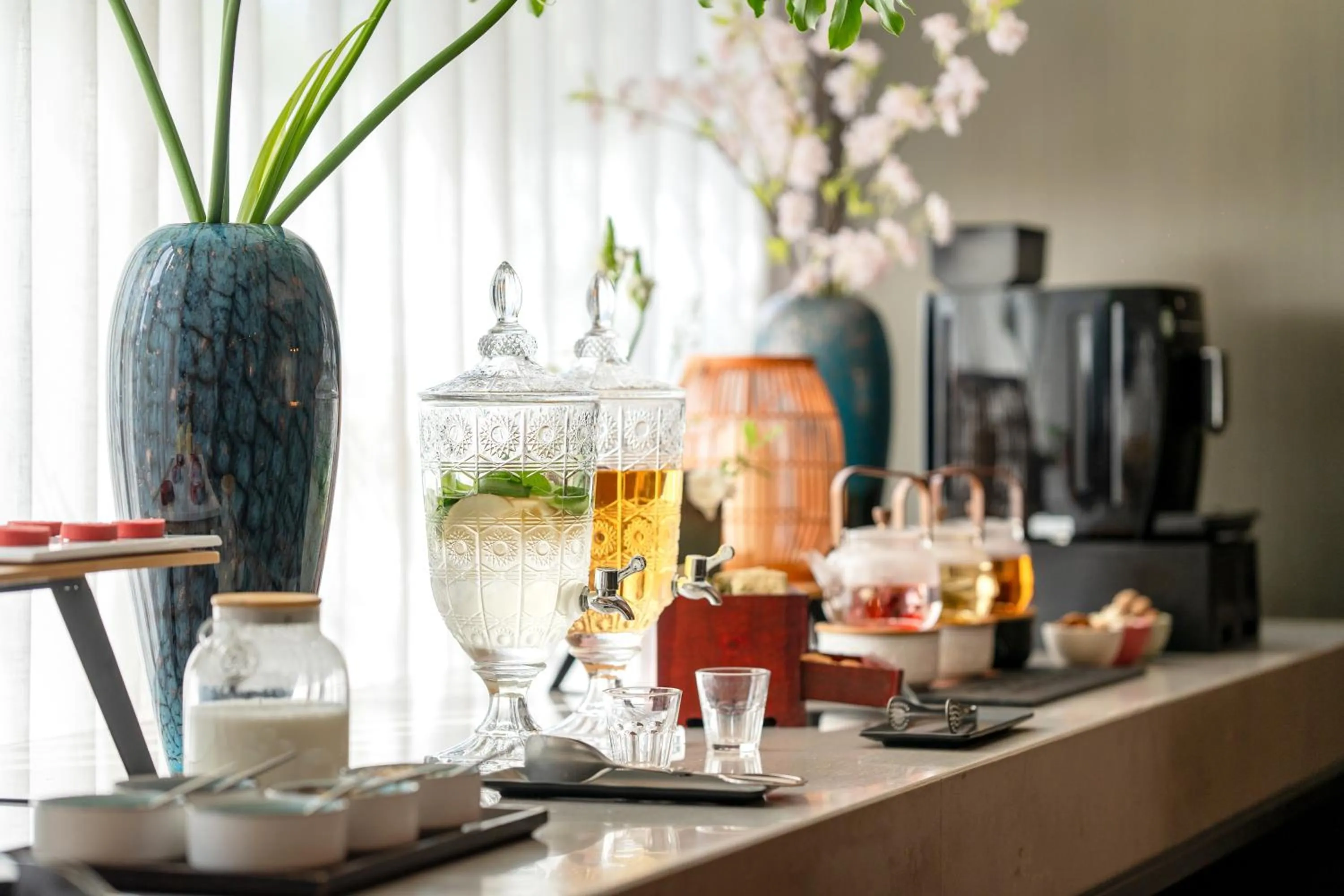 Coffee/tea facilities in SSAW Garden Hotel Ningbo Xikou