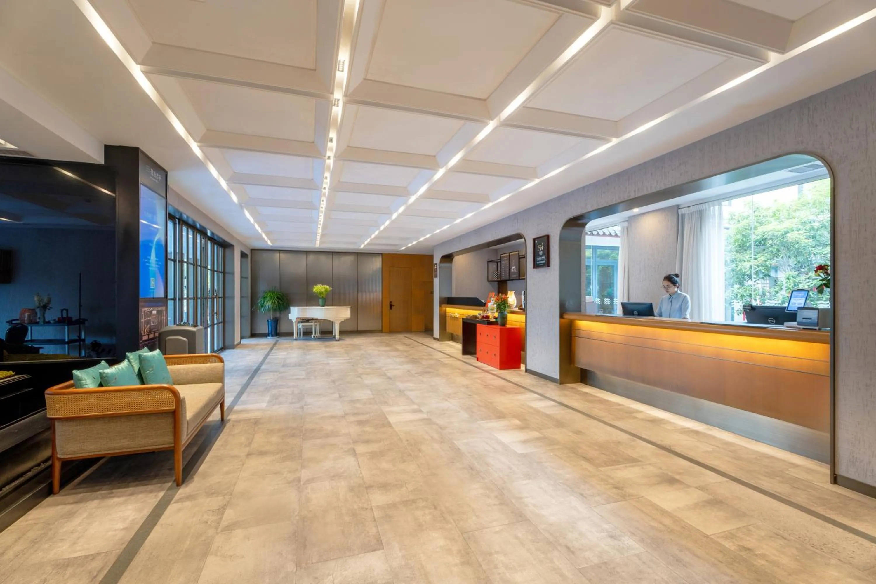 Lobby or reception in SSAW Garden Hotel Ningbo Xikou