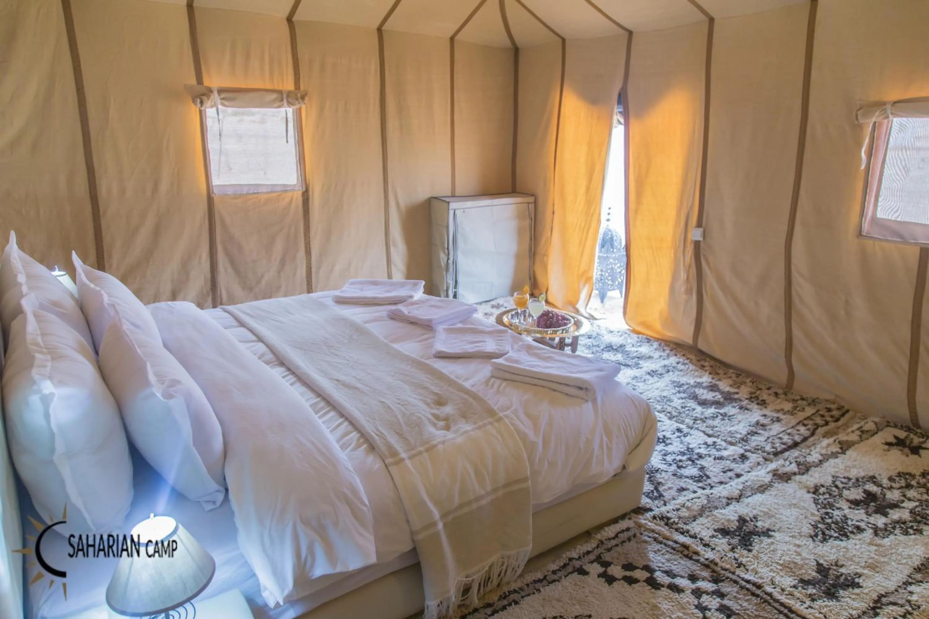 Photo of the whole room, Bed in Merzouga Luxury Camp