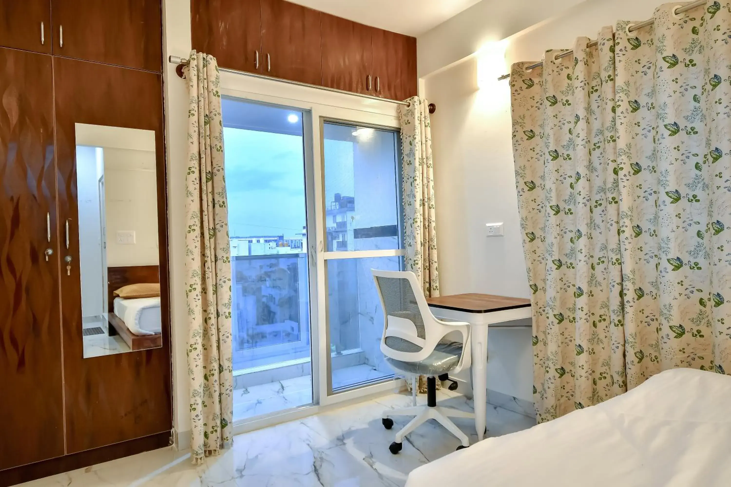 Deluxe Double Room with Balcony in Namma HomeSlice, Balcony Rooms in Brookefield Deluxe Double Room with Balcony in Namma HomeSlice, Balcony Rooms in Brookefield