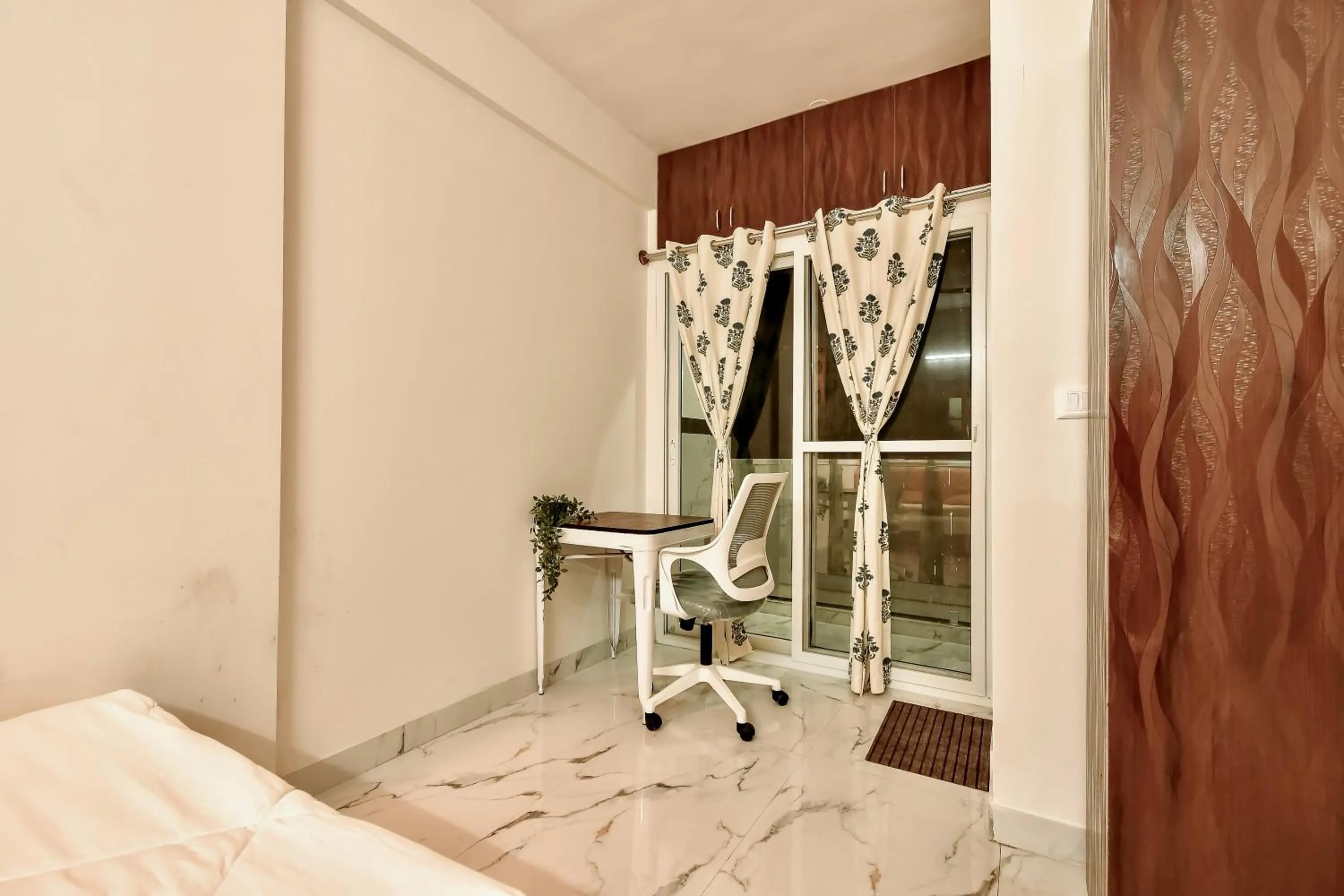 Double or Twin Room with Balcony in Namma HomeSlice, Balcony Rooms in Brookefield