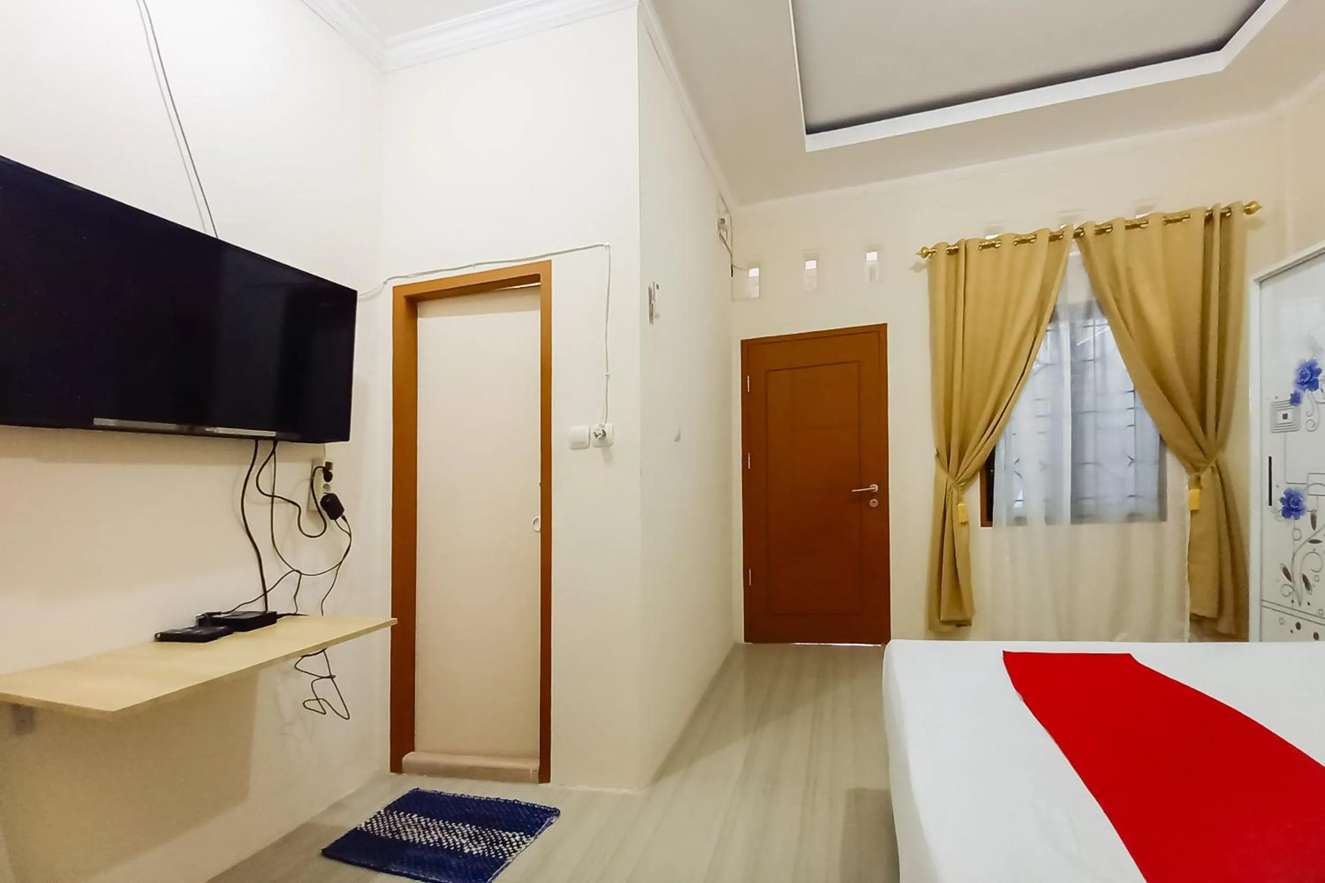 Bedroom, Bed in RedDoorz Syariah near JBC Jambi