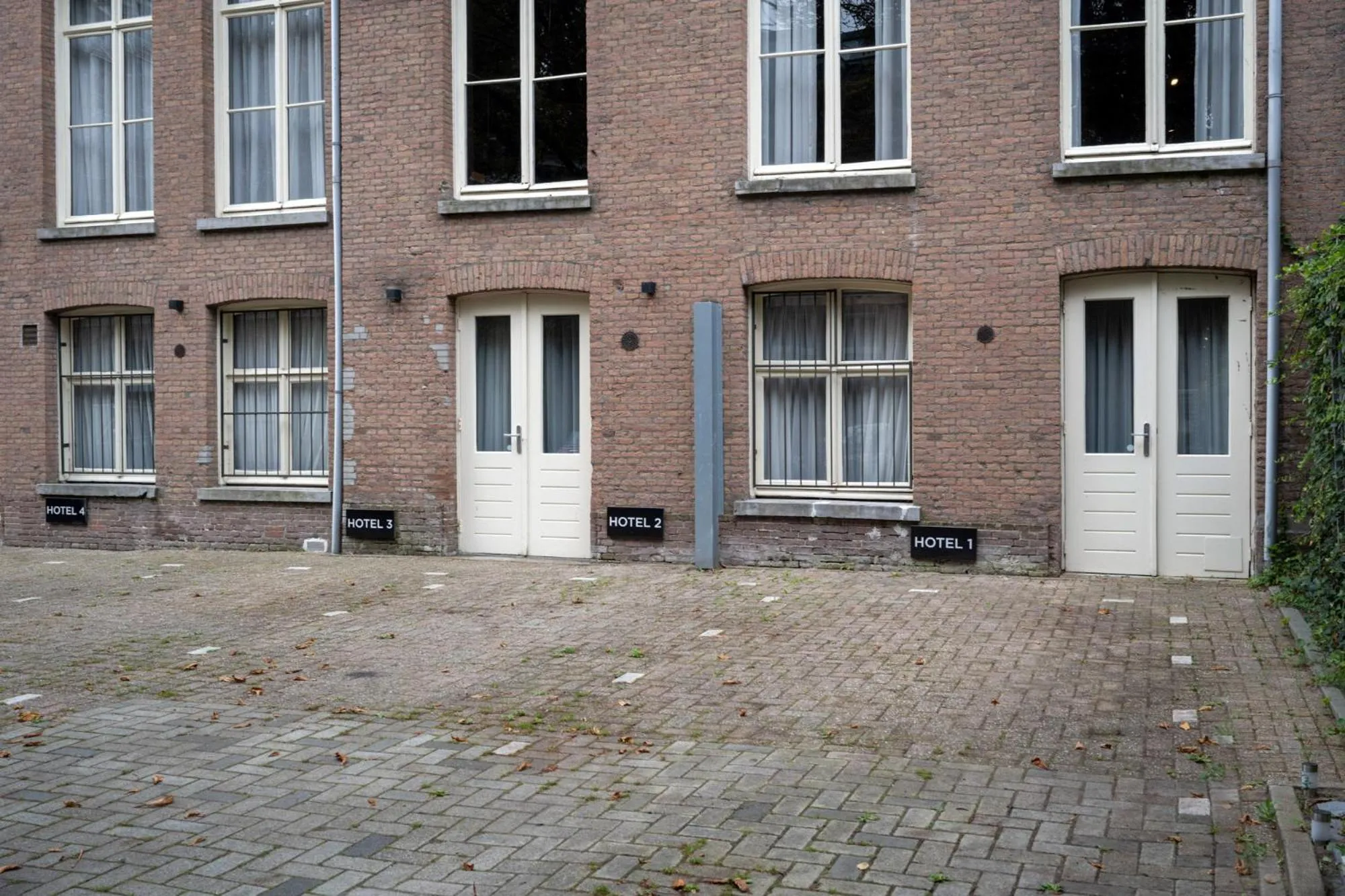 Parking in Boutique Hotel Oosteinde