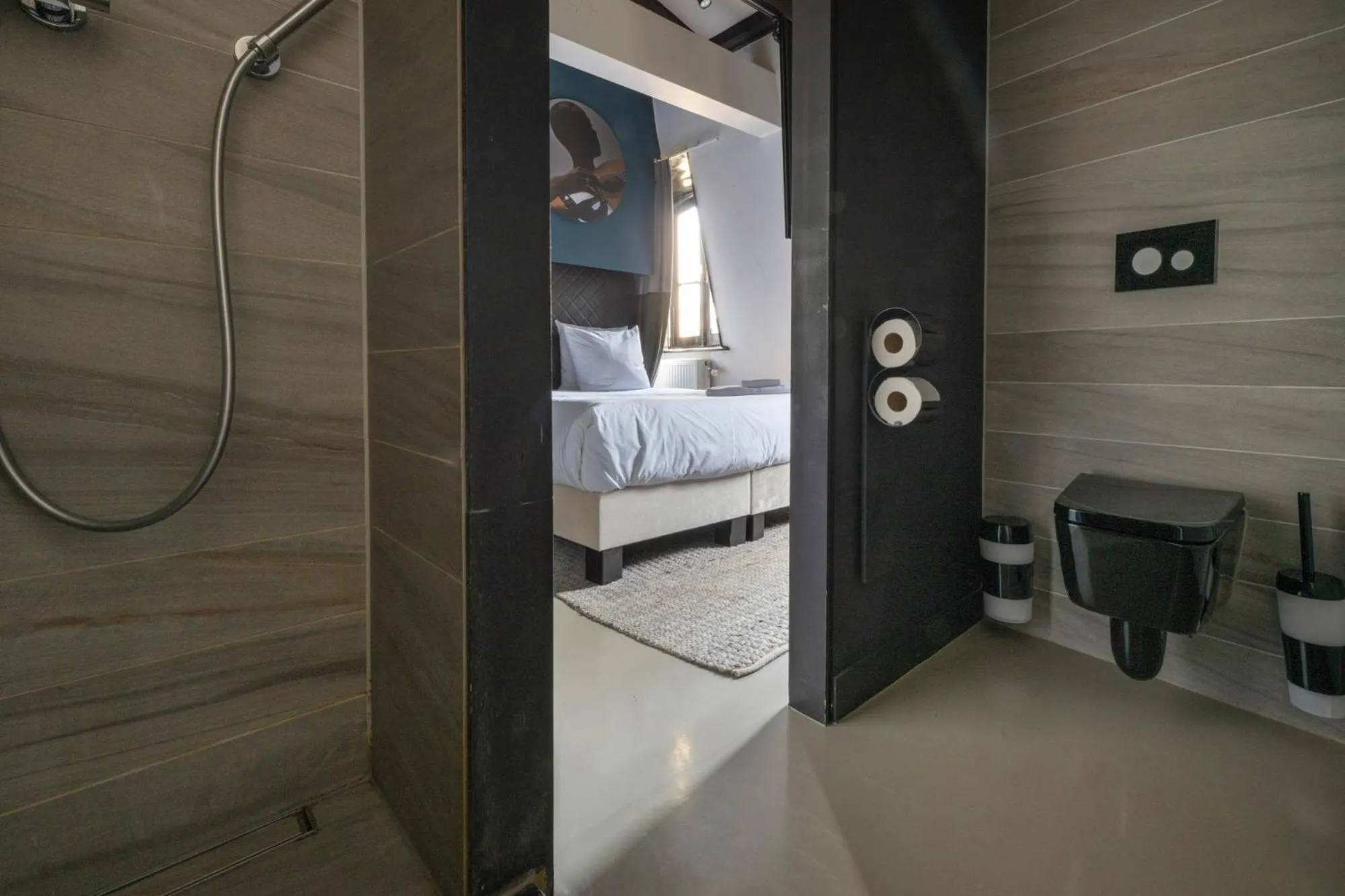 Shower, Bed in Boutique Hotel Oosteinde